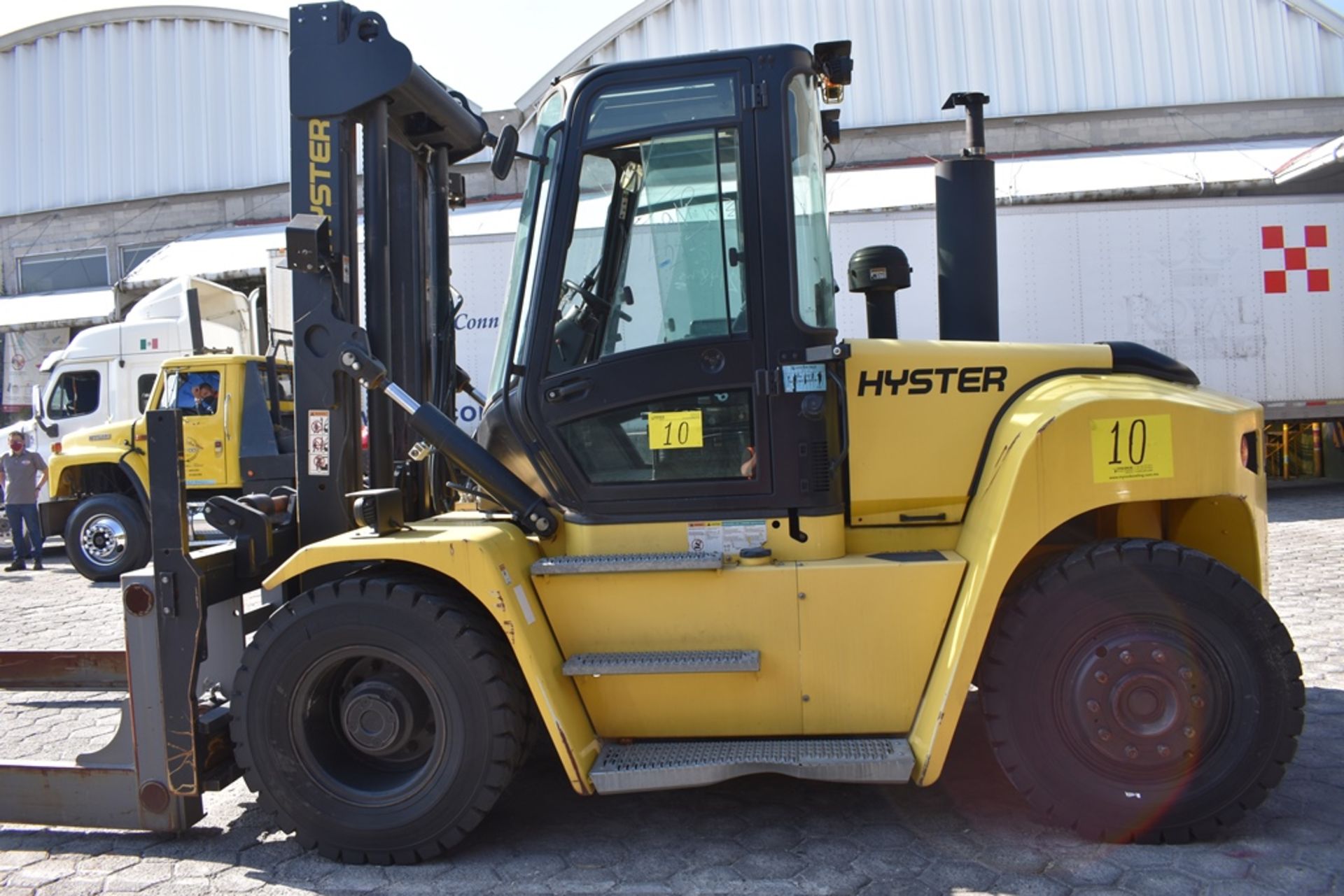 Hyster Forklift, model H210HD2, year 2017, 19,100 lb capacity, 2450 hours - Image 33 of 131