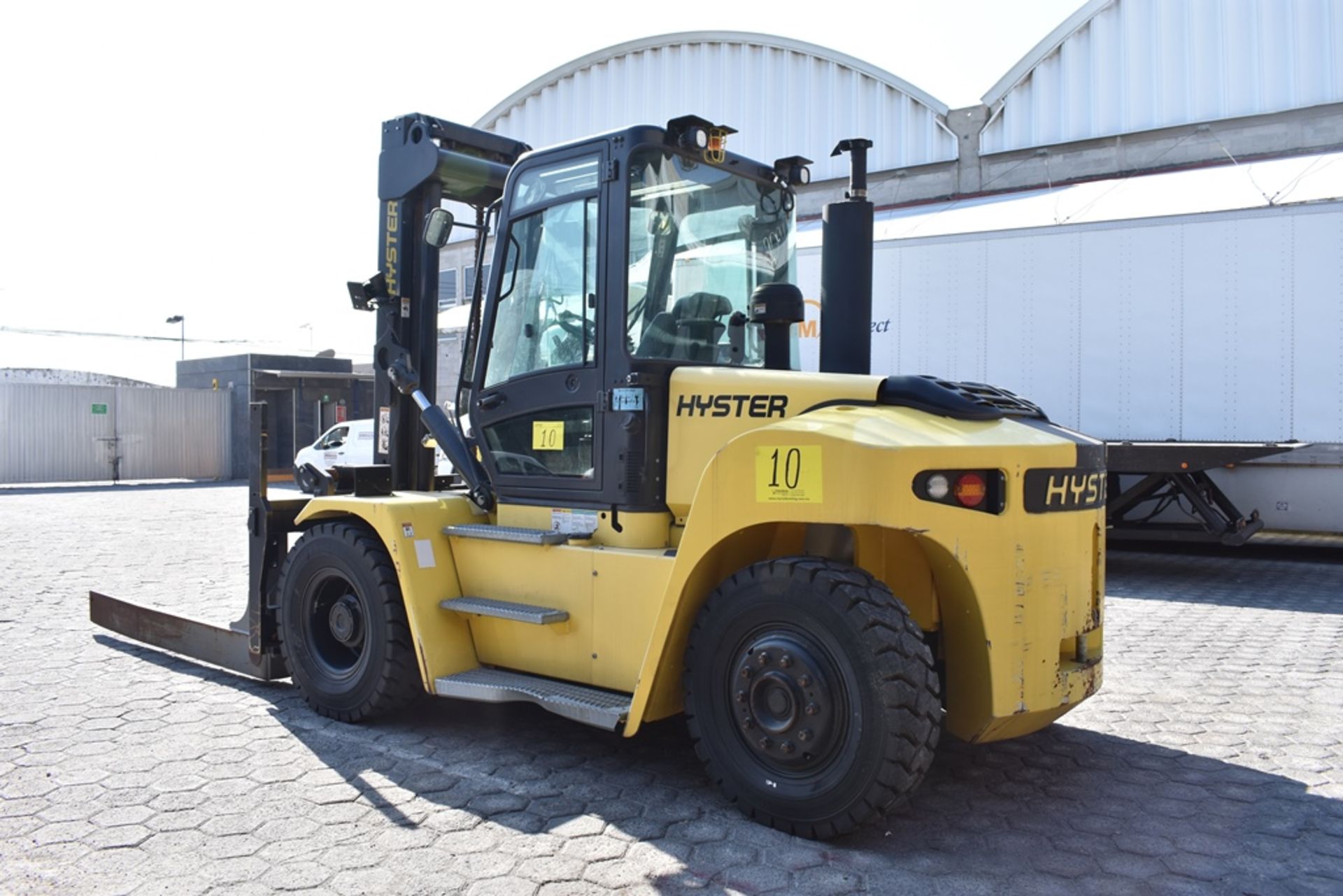 Hyster Forklift, model H210HD2, year 2017, 19,100 lb capacity, 2450 hours - Image 32 of 131