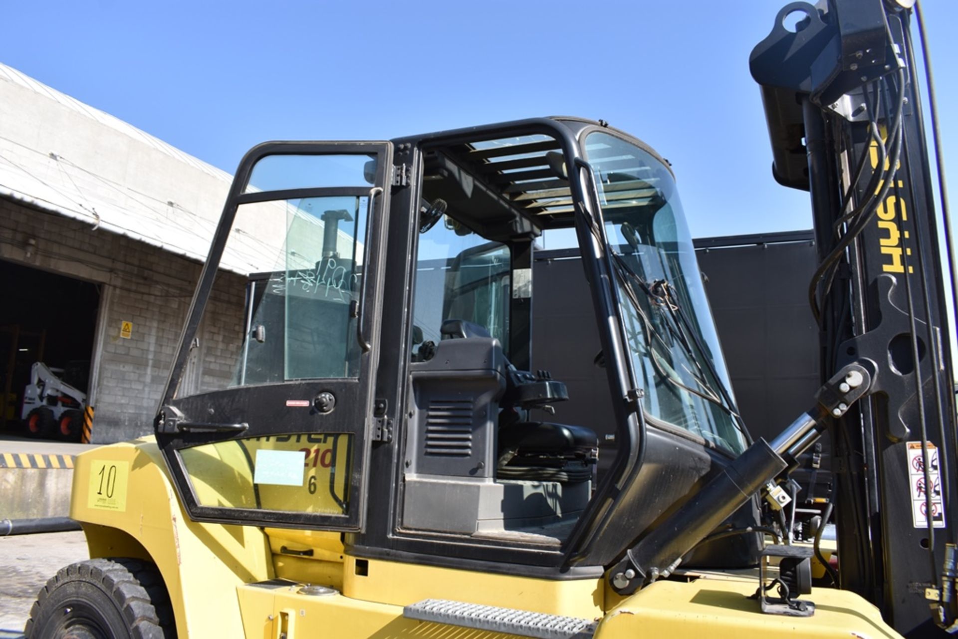 Hyster Forklift, model H210HD2, year 2017, 19,100 lb capacity, 2450 hours - Image 69 of 131