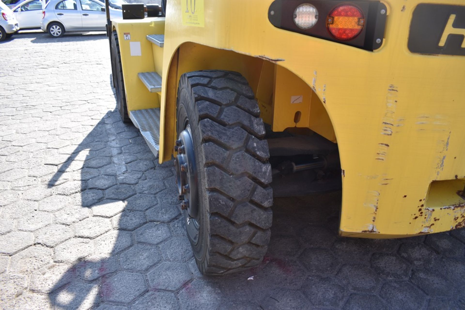 Hyster Forklift, model H210HD2, year 2017, 19,100 lb capacity, 2450 hours - Image 42 of 131