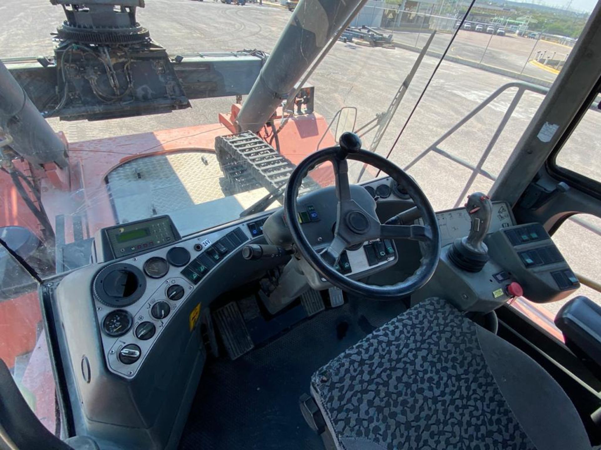2004 Kalmar Reach Stacker, model DRS4531-55, serial T341140079, 45 tons, automatic transmission - Image 34 of 57