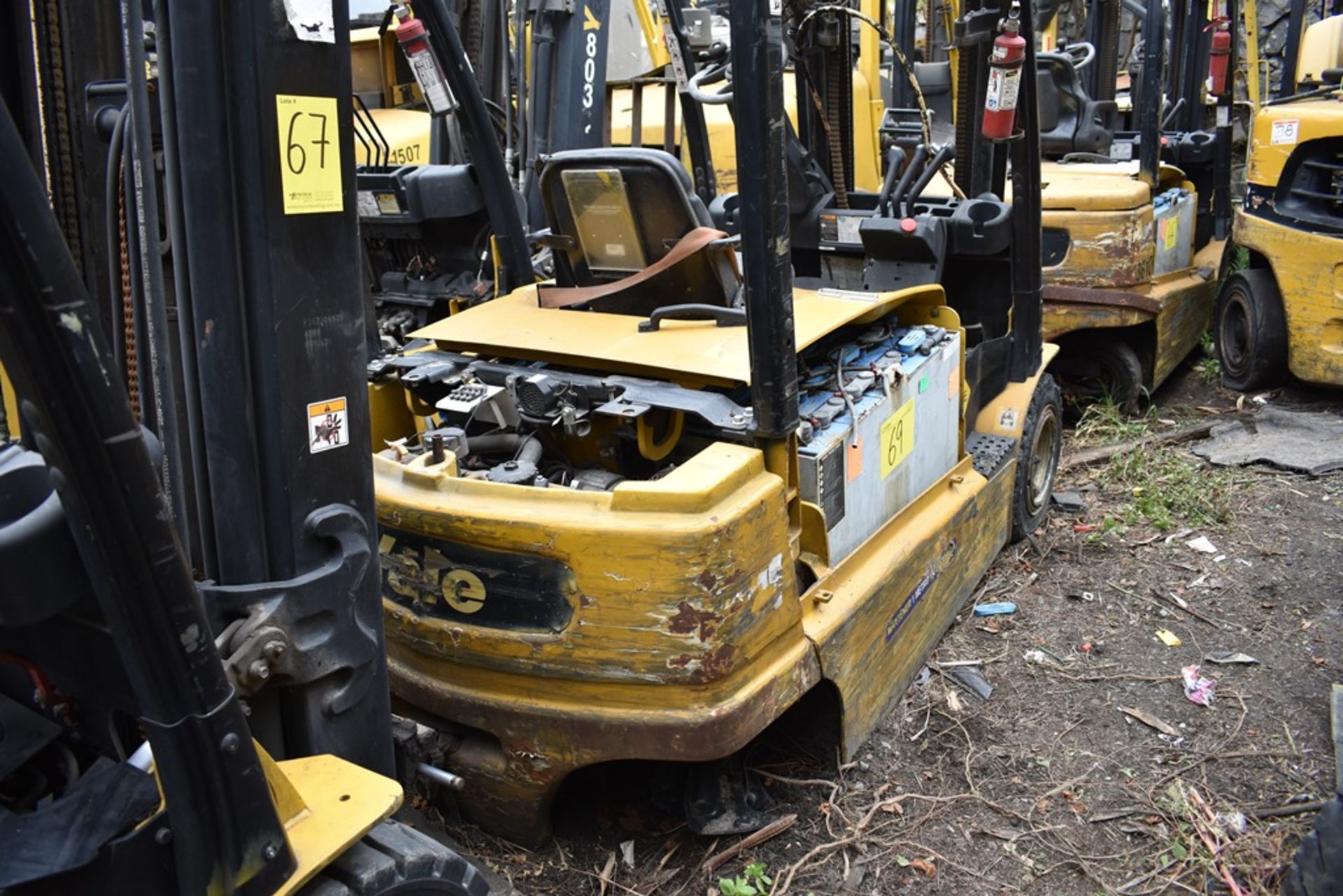 (2) 2016 Yale Forklift, 5700 lb capacity - Image 8 of 73