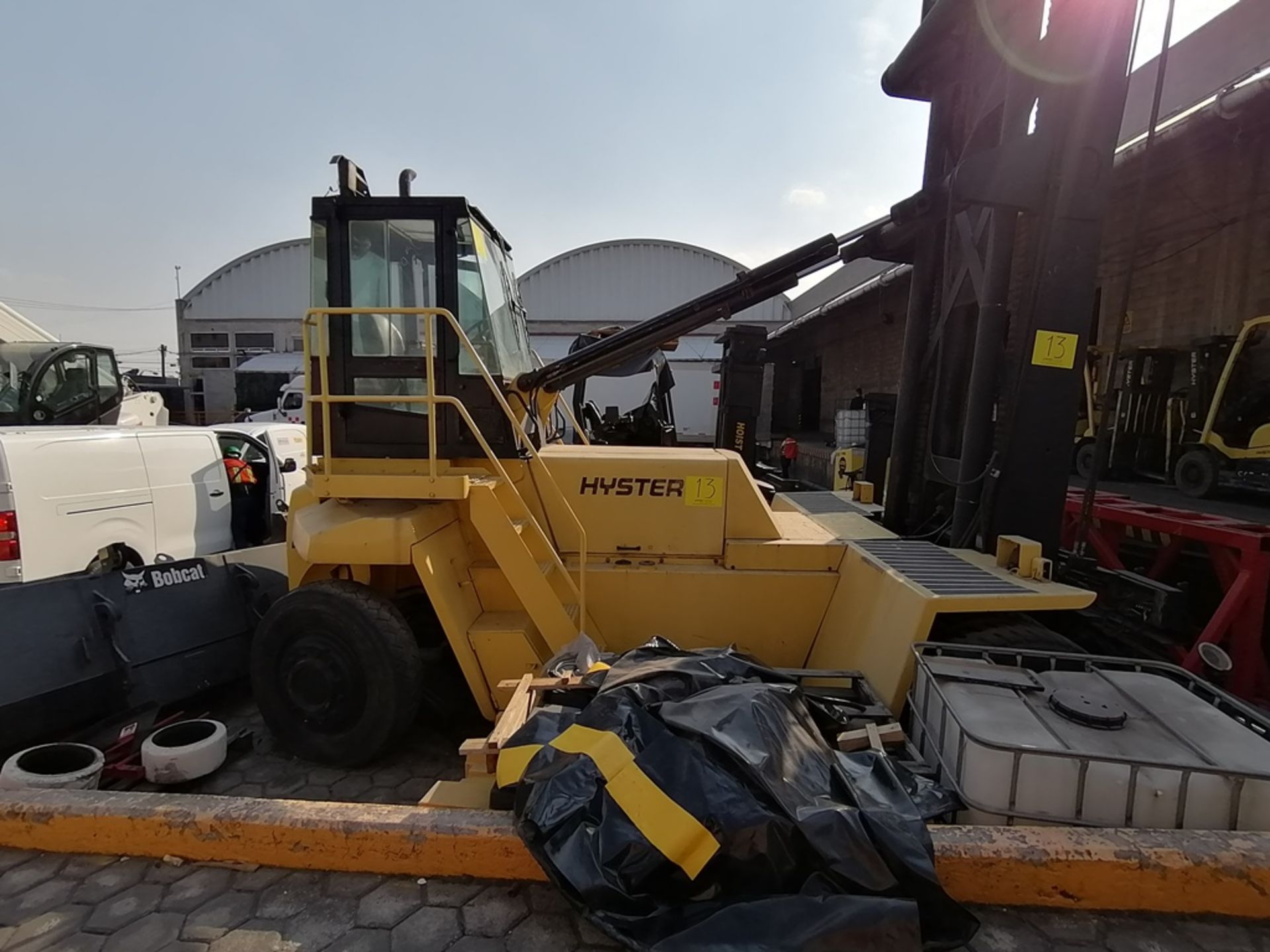 2003 Hyster Container handler, model H400H-ECH, 8,700 lb capacity - Image 13 of 60