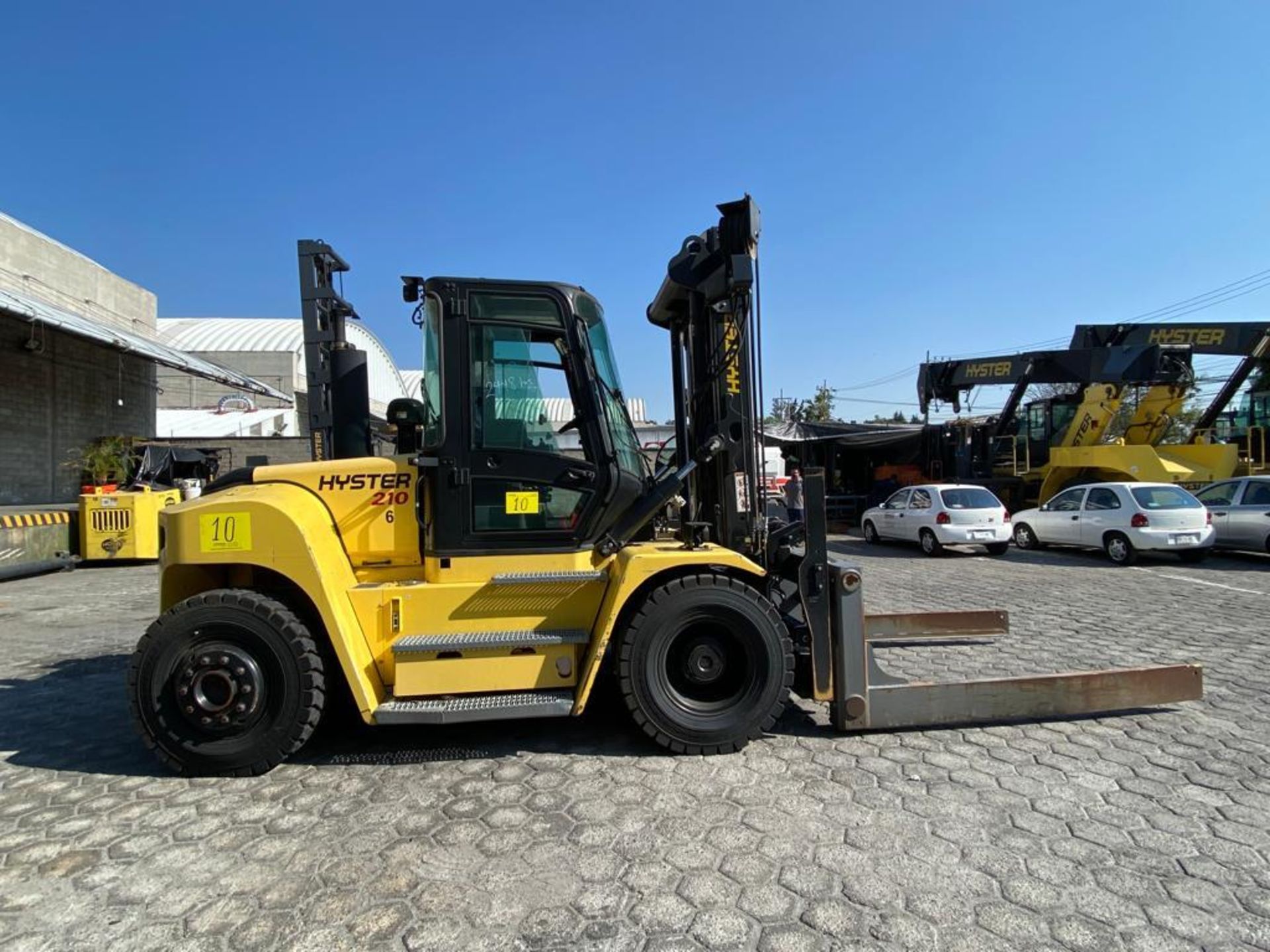 Hyster Forklift, model H210HD2, year 2017, 19,100 lb capacity, 2450 hours - Image 18 of 131