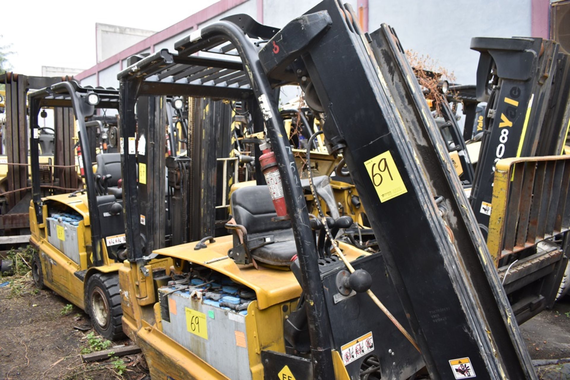 (2) 2016 Yale Forklift, 5700 lb capacity - Image 6 of 73