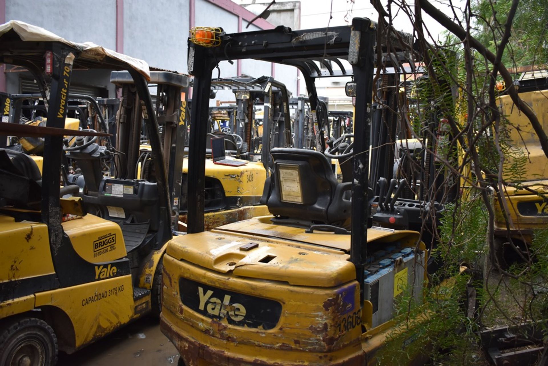 Yale electric Forklift, model ERP060VLE80TE091, 5700 lb capacity - Image 7 of 49