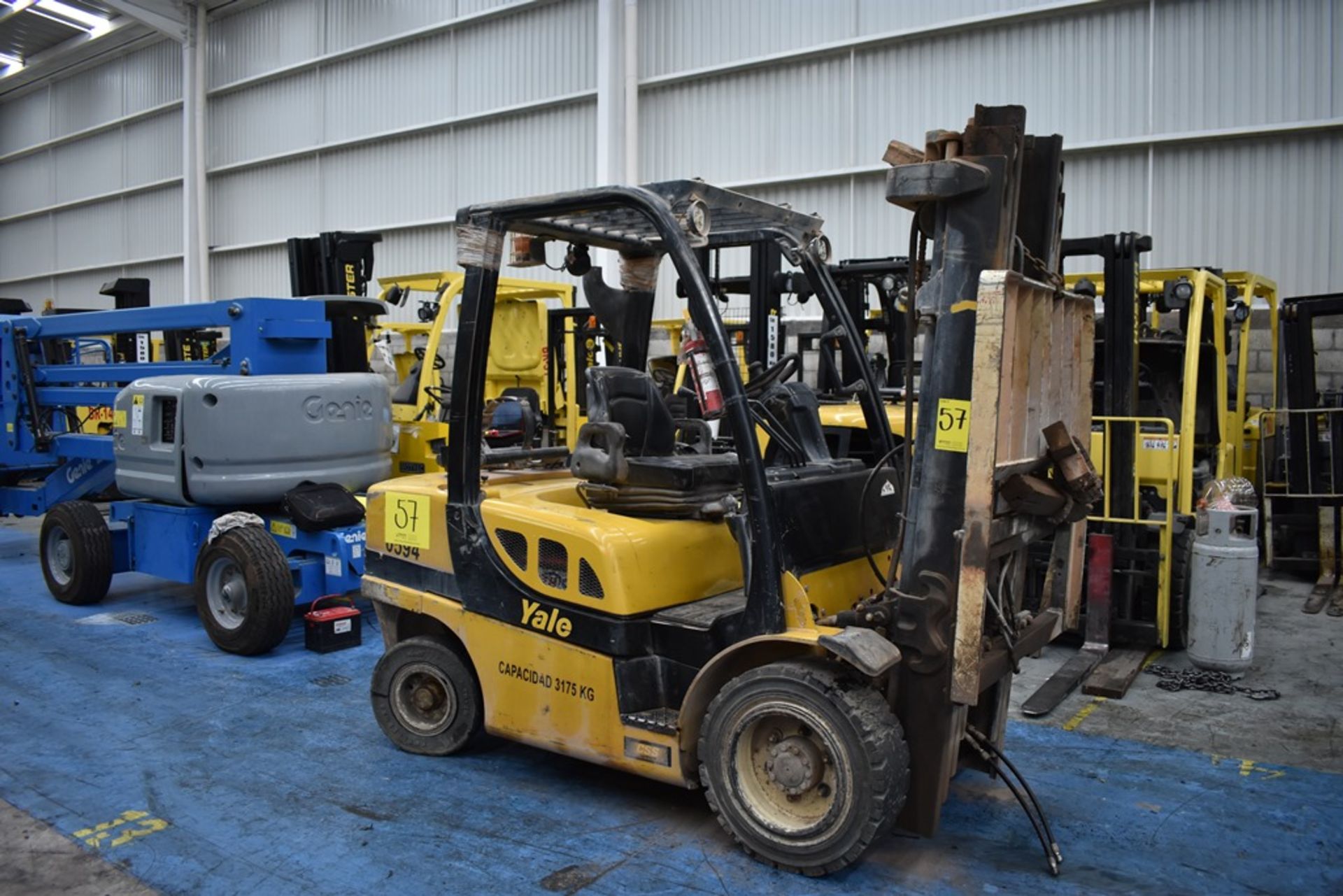 Yale Forklift, model GTP070VXNEAE087, S/N D875V10594S, capacity 6800 lb - Image 8 of 43