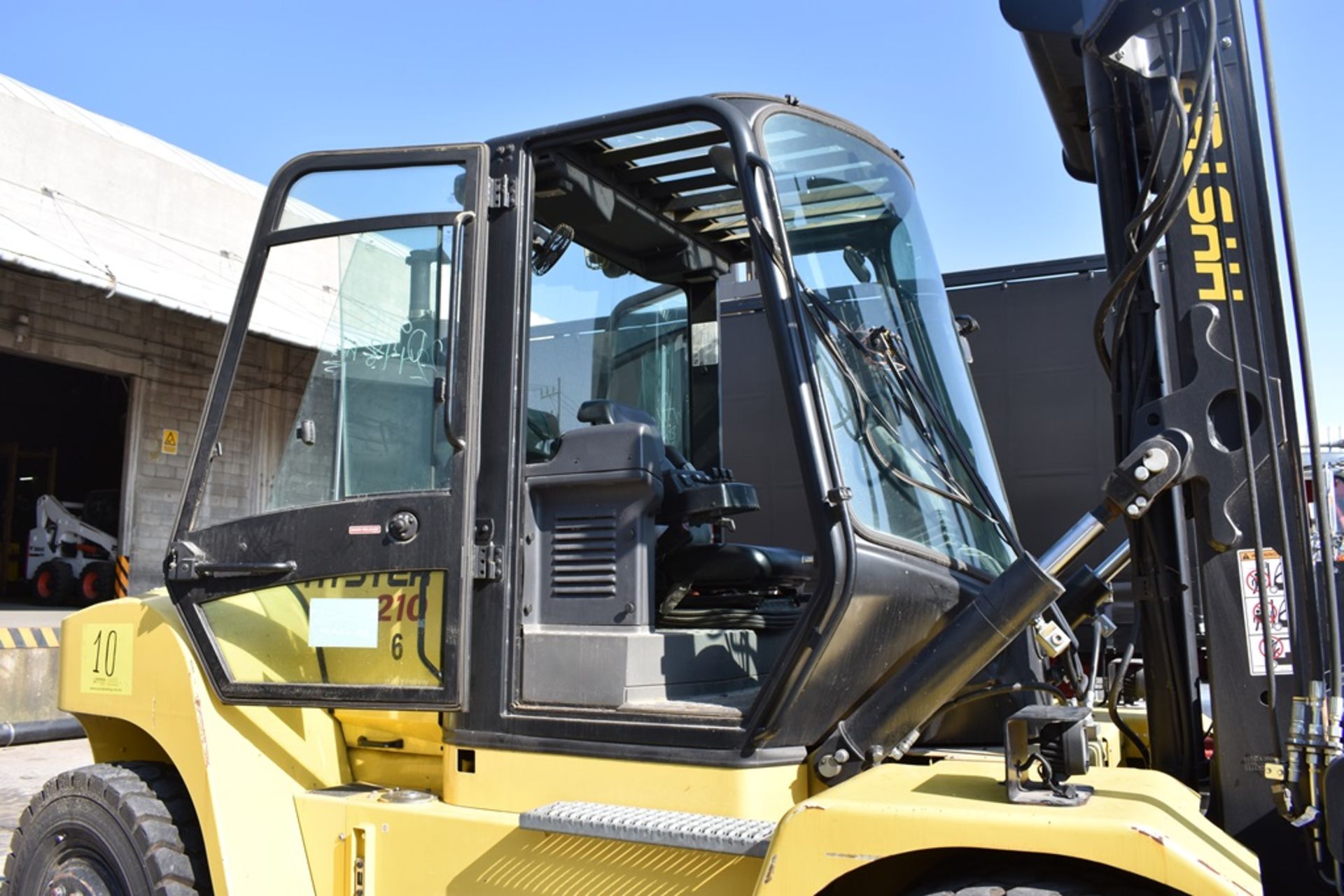 Hyster Forklift, model H210HD2, year 2017, 19,100 lb capacity, 2450 hours - Image 70 of 131