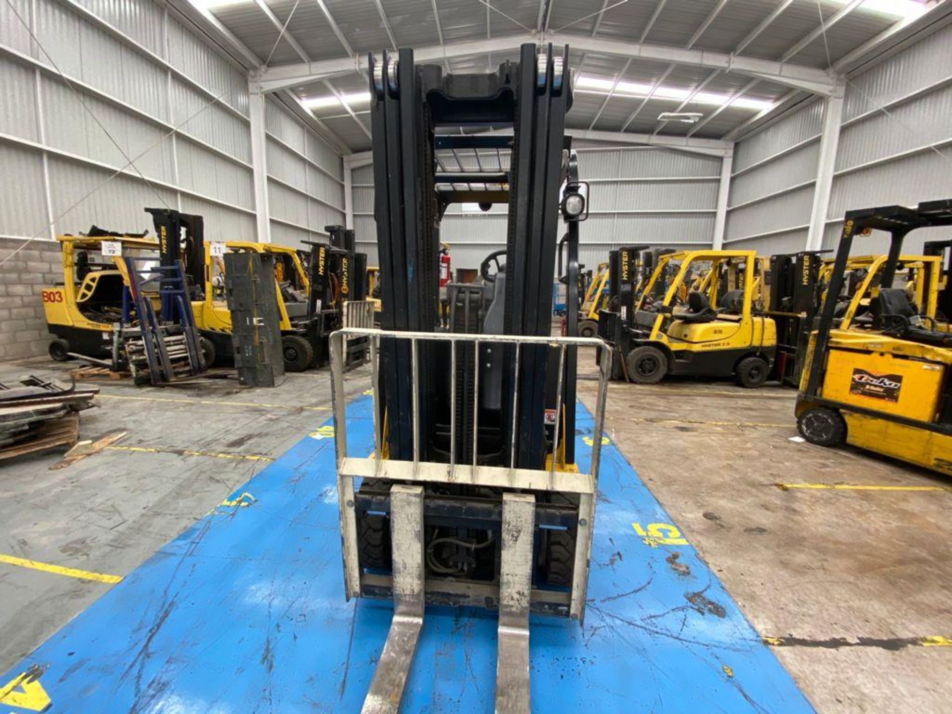 Yale electric Forklift, model ERC060VGN36TE088, capacity 5800 lb - Image 5 of 41