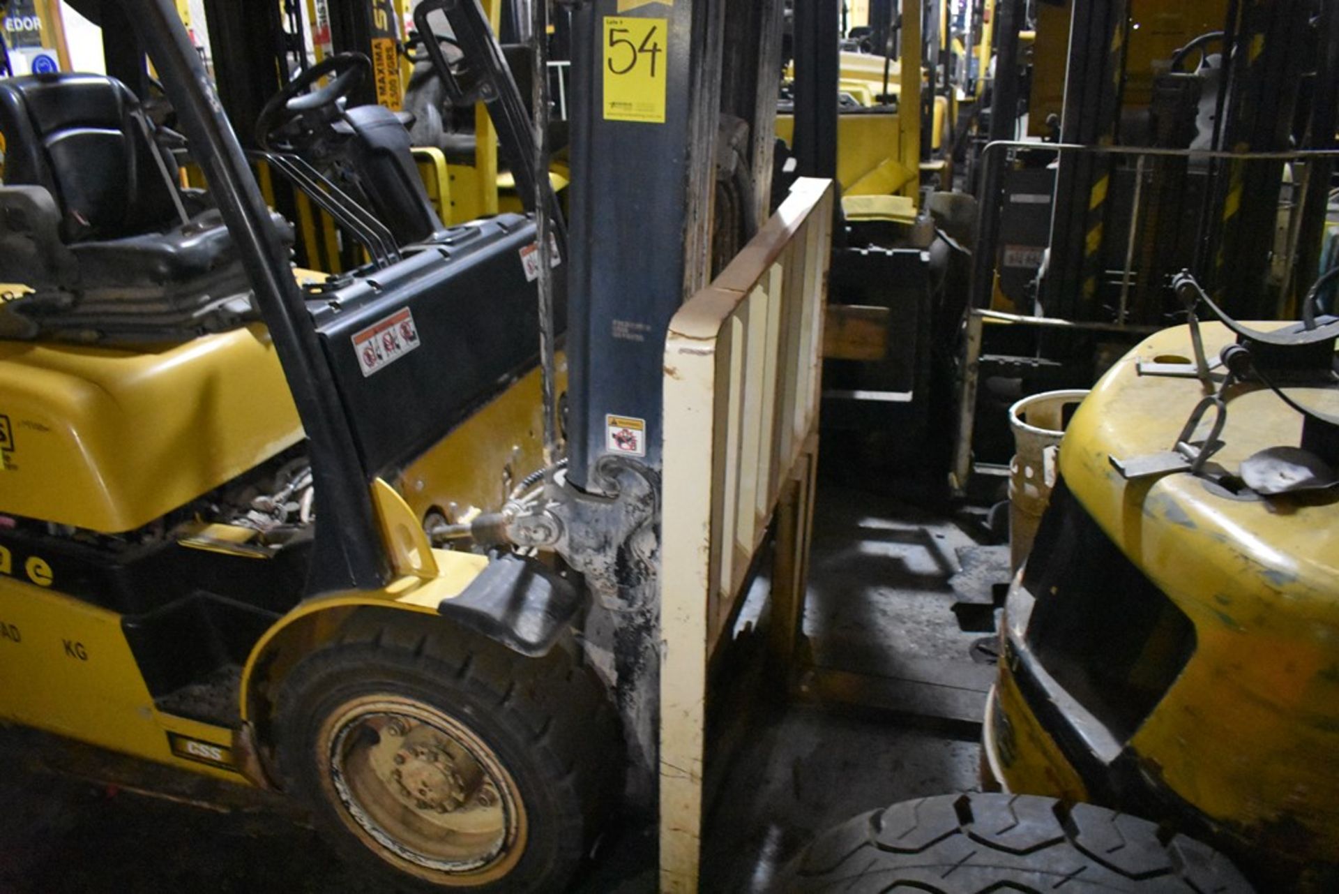 Yale Forklift, model GLP060VXNDAE087, 5750 lb capacity - Image 12 of 44