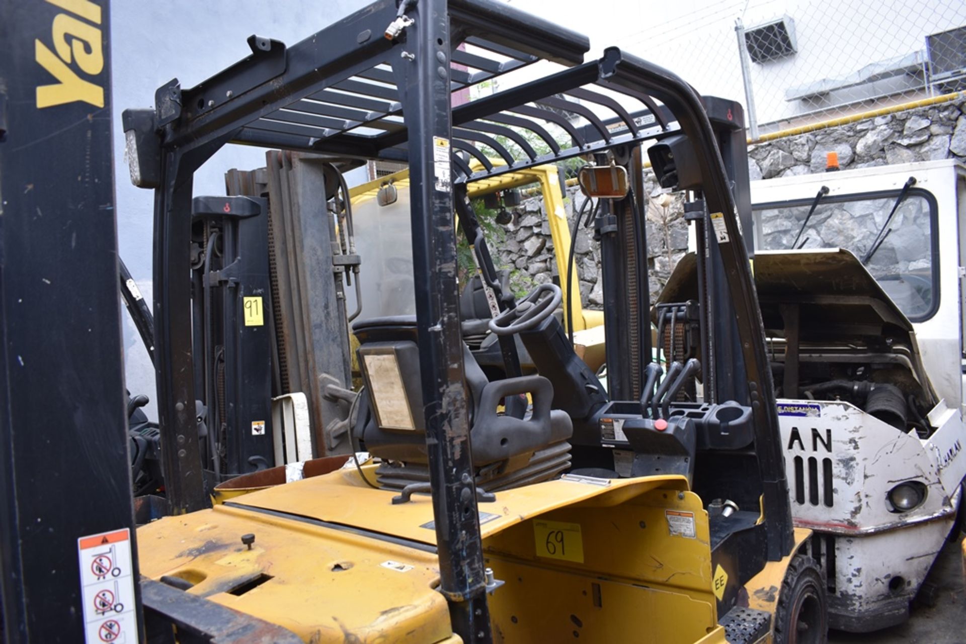 (2) 2016 Yale Forklift, 5700 lb capacity - Image 38 of 73