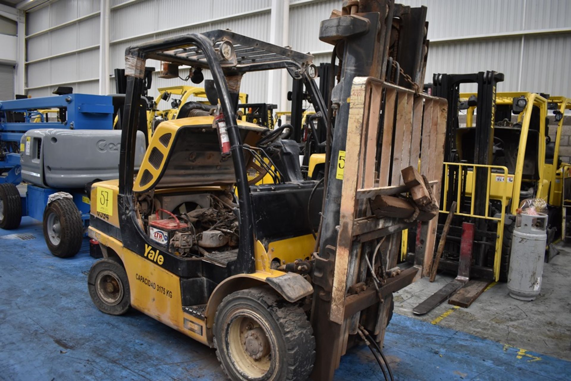 Yale Forklift, model GTP070VXNEAE087, S/N D875V10594S, capacity 6800 lb - Image 40 of 43