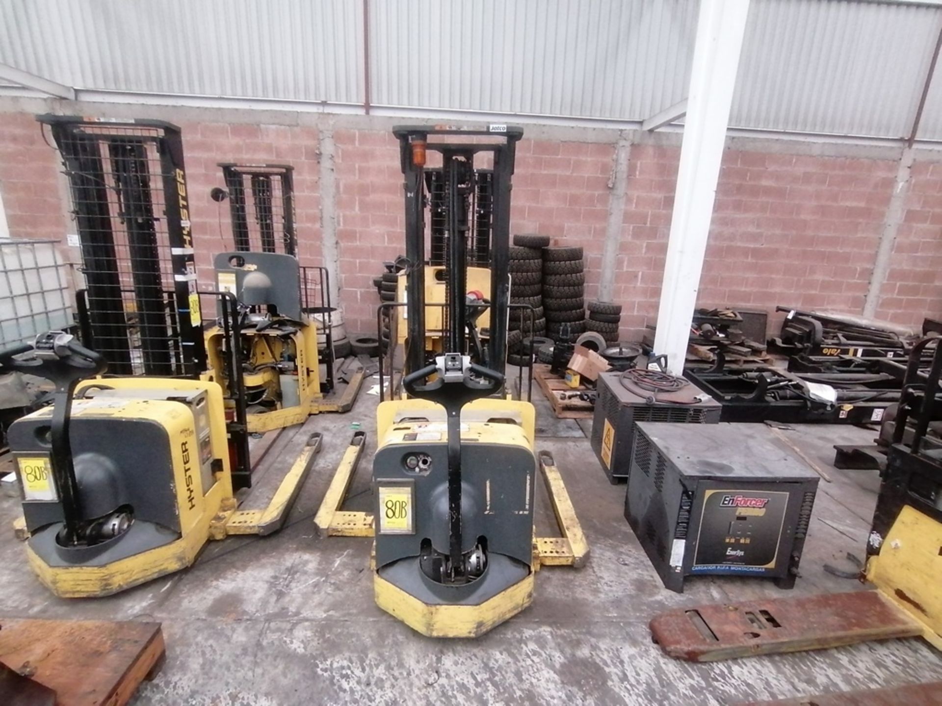 (2) Hyster Electric Pallet Truck, model 15W25ZA2 y W25ZA2 - Image 6 of 98