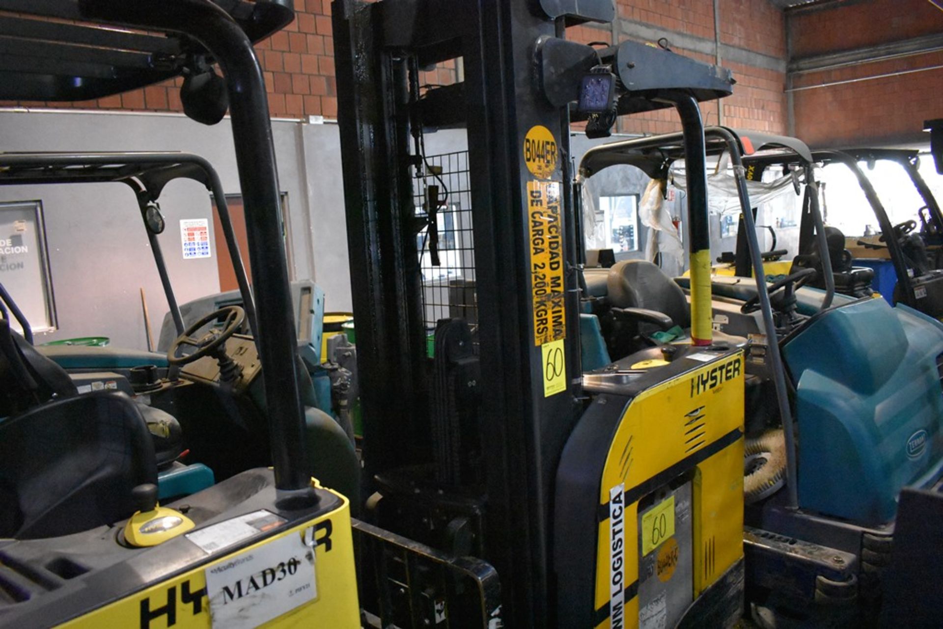 Hyster electric Forklift, model N45ZR2-16.5, 500 lb capacity