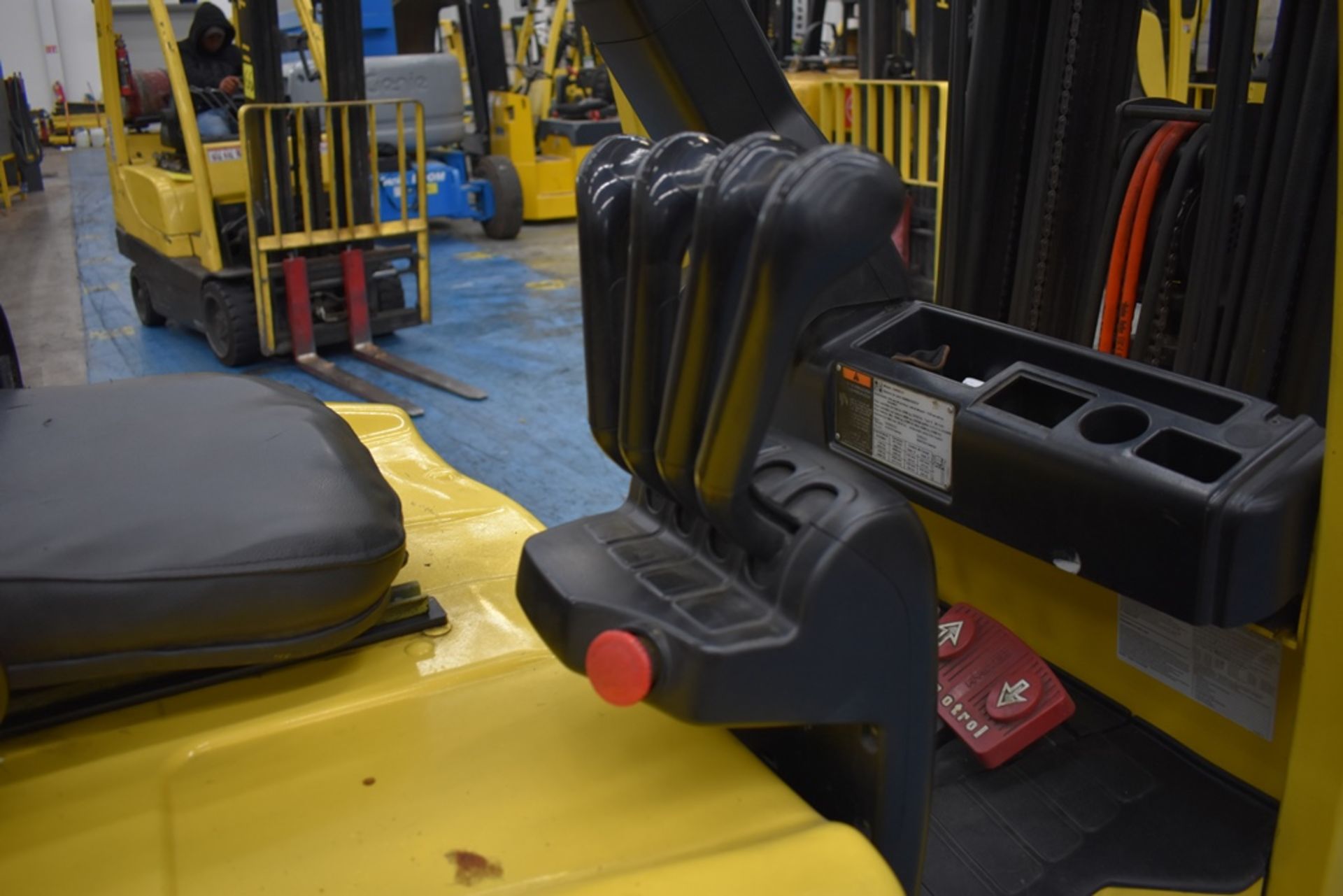 Hyster electric Forklift, model E50XN-27, capacity 4800 lb - Image 36 of 44