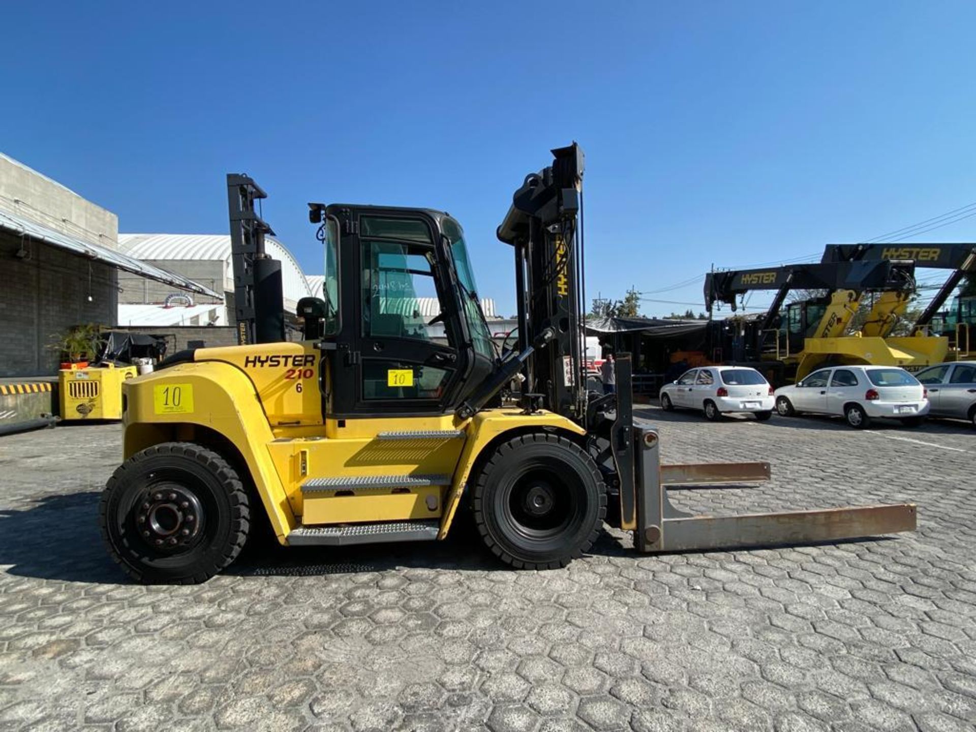 Hyster Forklift, model H210HD2, year 2017, 19,100 lb capacity, 2450 hours - Image 17 of 131