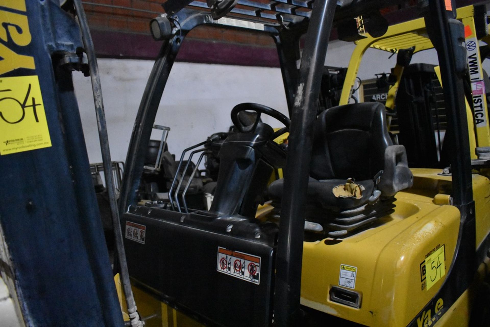 Yale Forklift, model GLP060VXNDAE087, 5750 lb capacity - Image 17 of 44