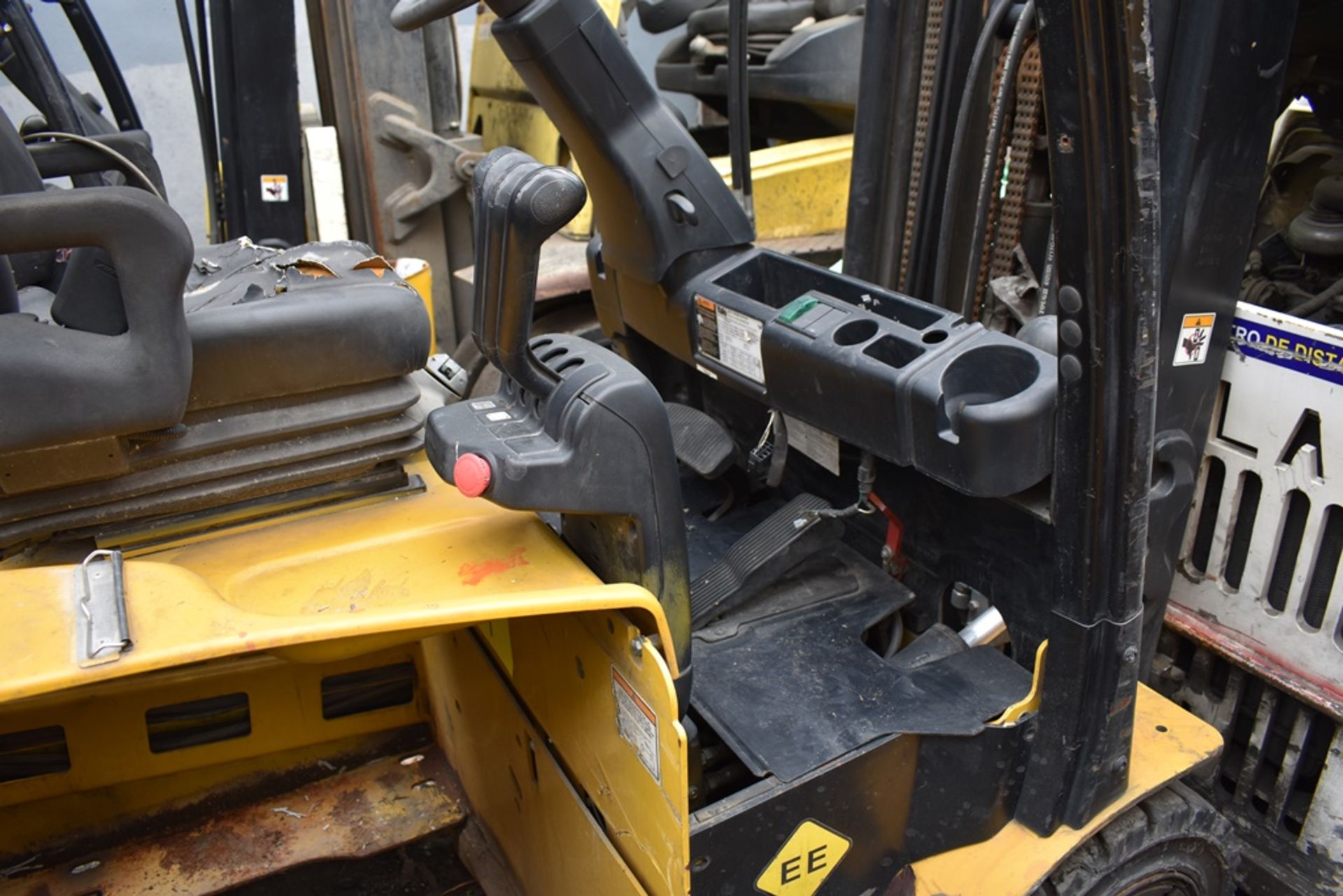 (2) 2016 Yale Forklift, 5700 lb capacity - Image 47 of 73