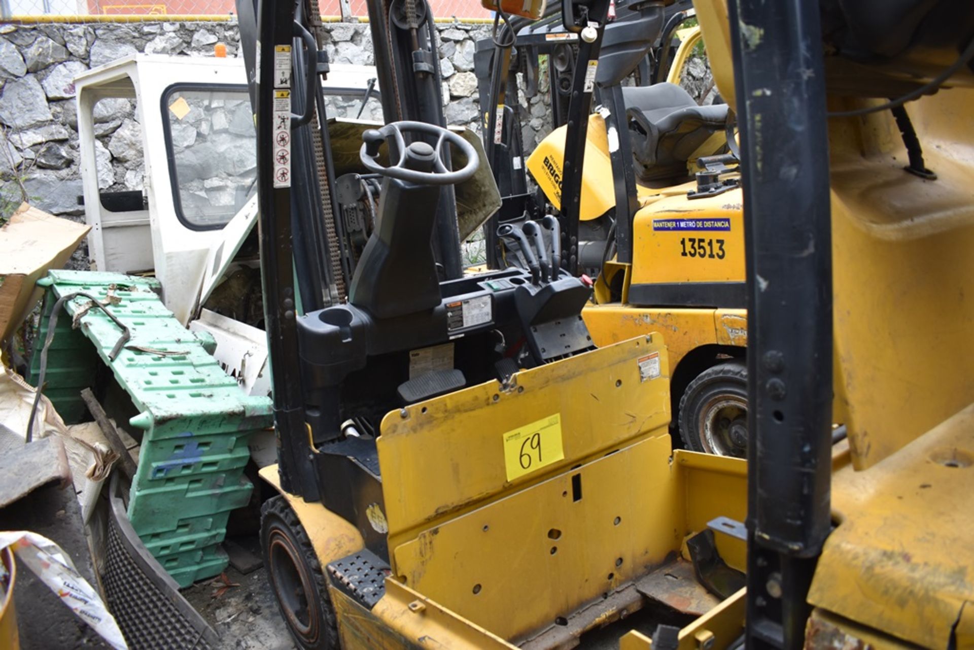 (2) 2016 Yale Forklift, 5700 lb capacity - Image 58 of 73