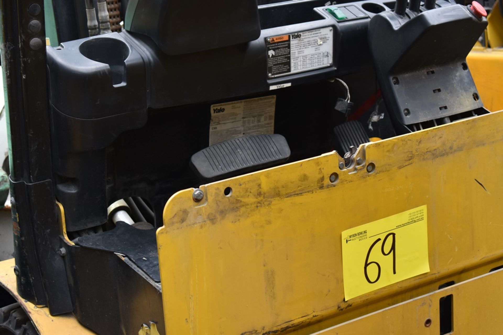 (2) 2016 Yale Forklift, 5700 lb capacity - Image 66 of 73