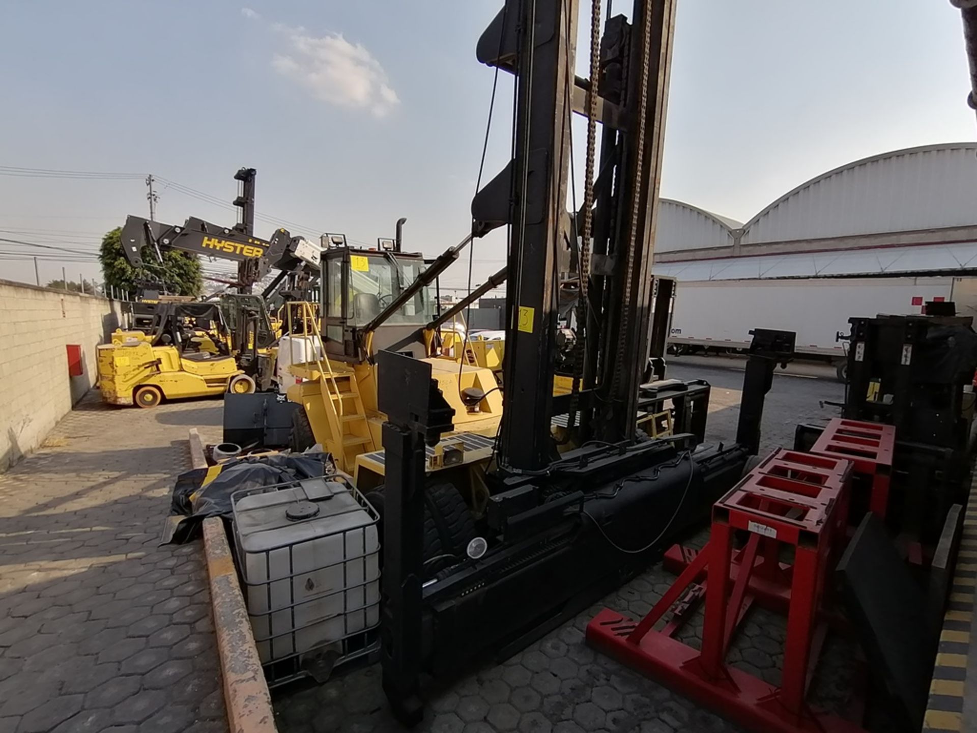 2003 Hyster Container handler, model H400H-ECH, 8,700 lb capacity - Image 11 of 60