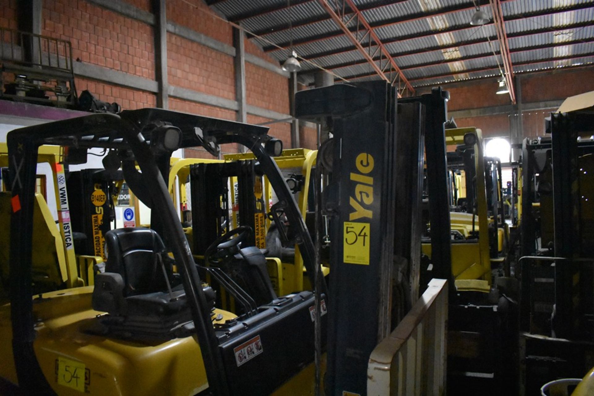 Yale Forklift, model GLP060VXNDAE087, 5750 lb capacity - Image 13 of 44