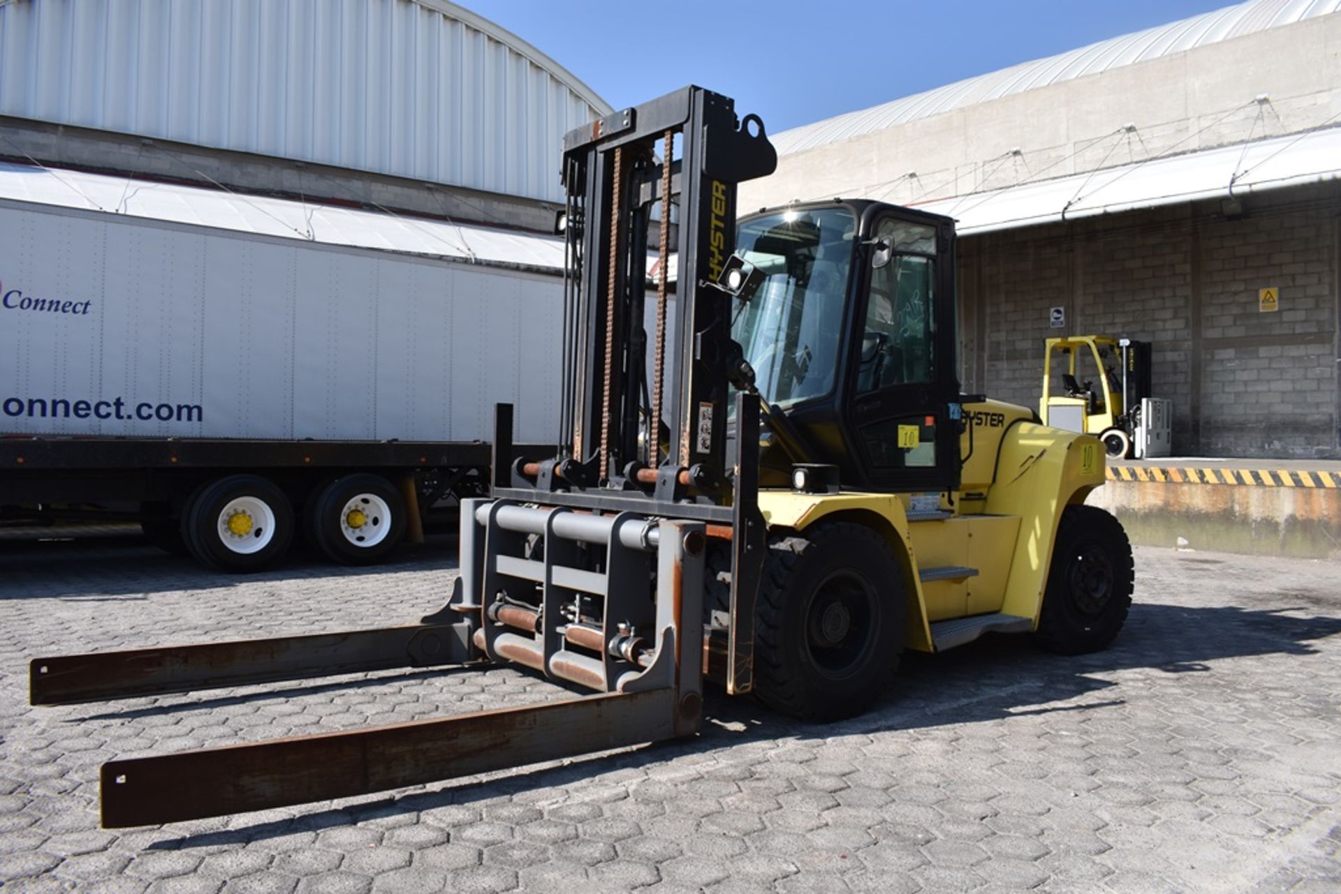 Hyster Forklift, model H210HD2, year 2017, 19,100 lb capacity, 2450 hours - Image 34 of 131