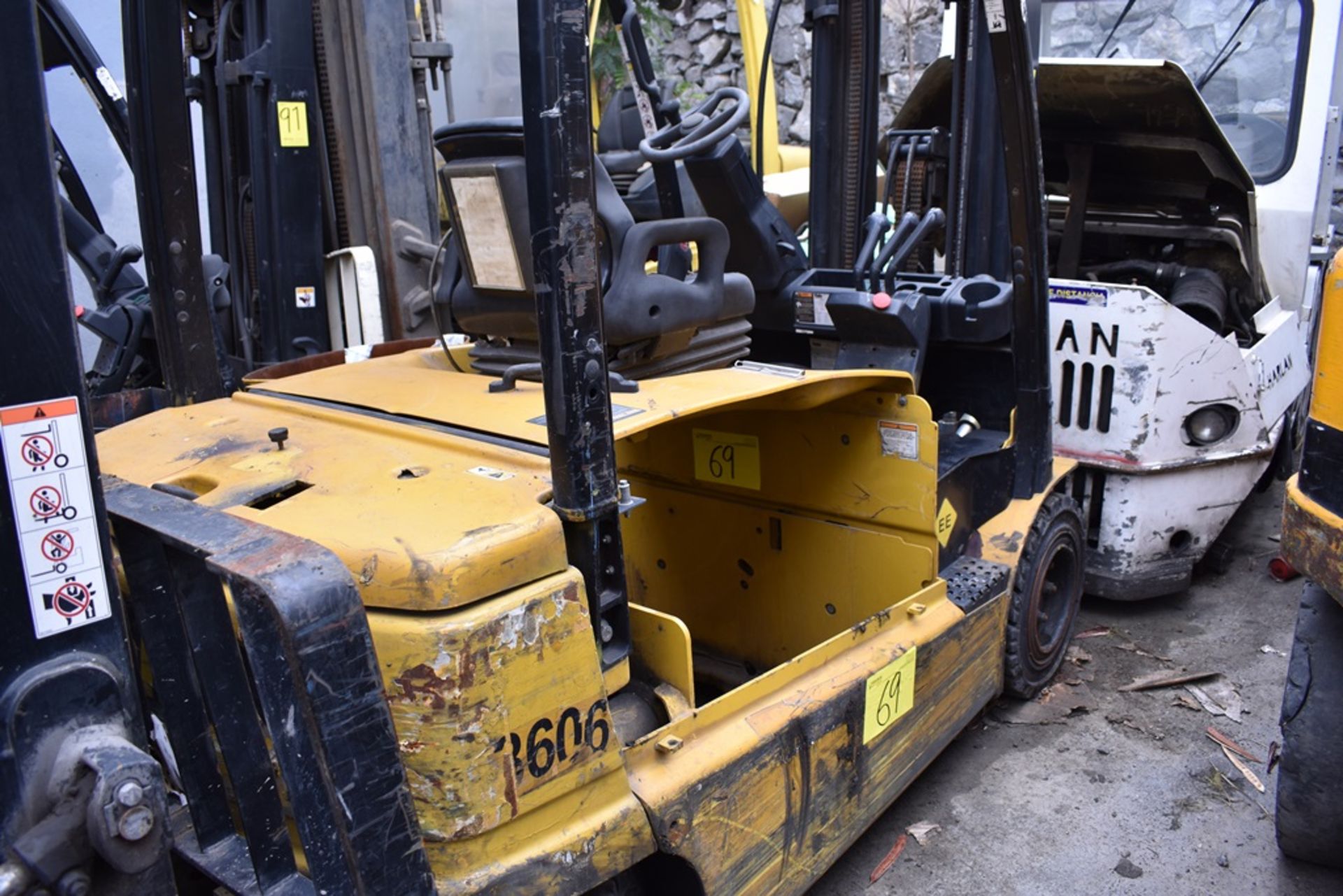 (2) 2016 Yale Forklift, 5700 lb capacity - Image 36 of 73