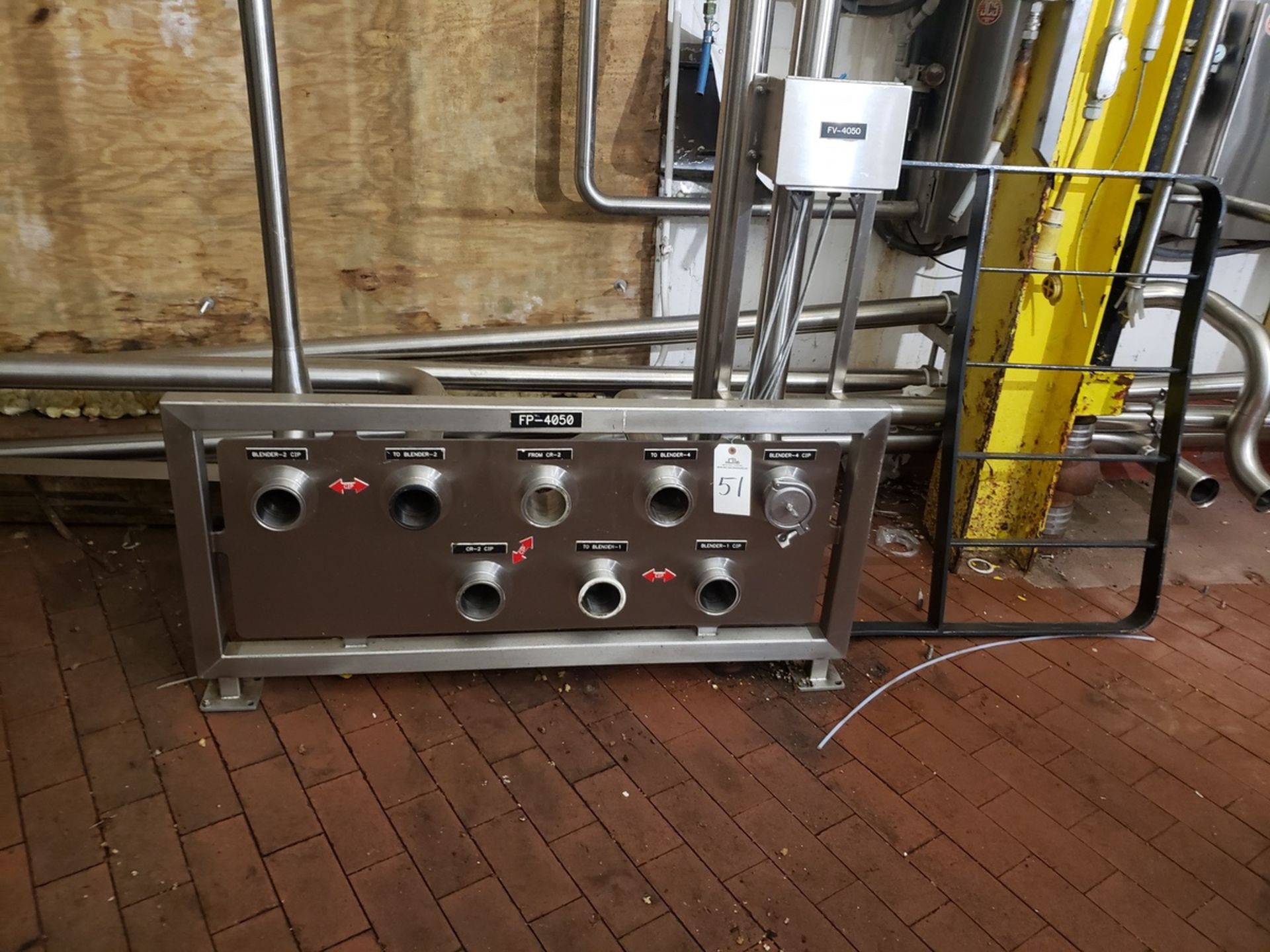 Stainless Steel Flow Fitting Manifold | Rig Fee: $150