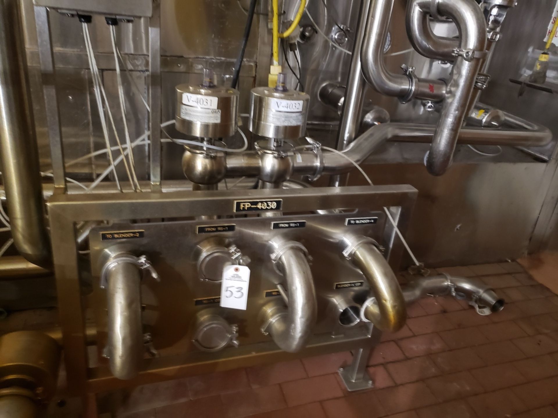 Stainless Steel Flow Fitting Manifold, W/ Valves | Rig Fee: $150