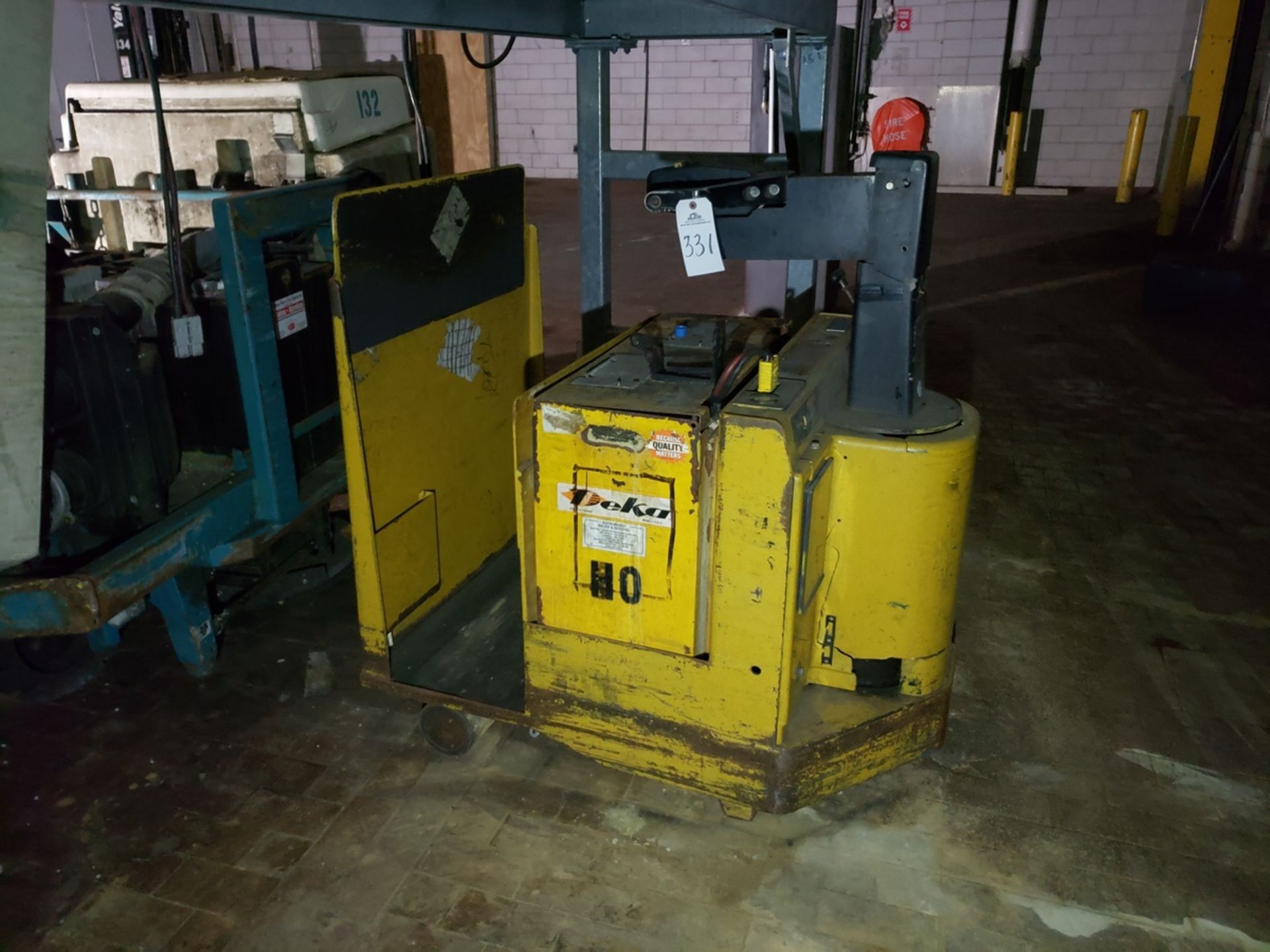 Yale Electric Tug, 700 DB/P lbs., 24 Volt, M# MTR700LCN24T, S/N A817N05513T | Rig Fee: $75