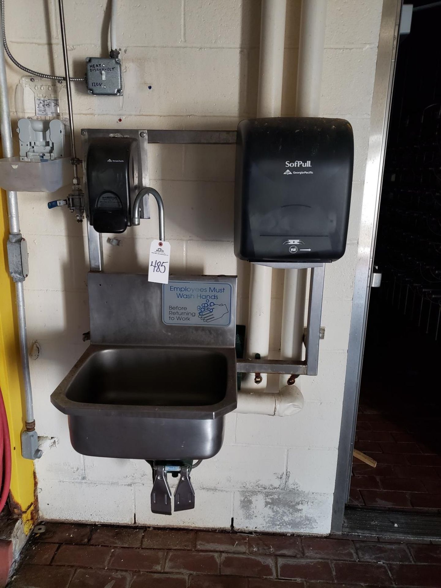 Stainless Steel Sink | Rig Fee: $125