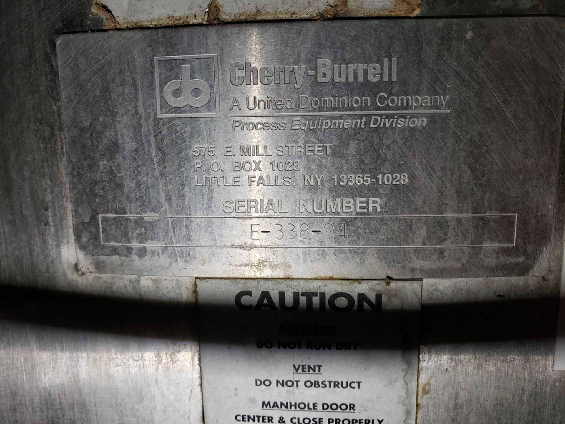 Cherry Burrell 1,000 Gallon Stainless Steel Tank, (64" X 7' Inside), S/N E-338-9 | Rig Fee: $1200 - Image 2 of 4