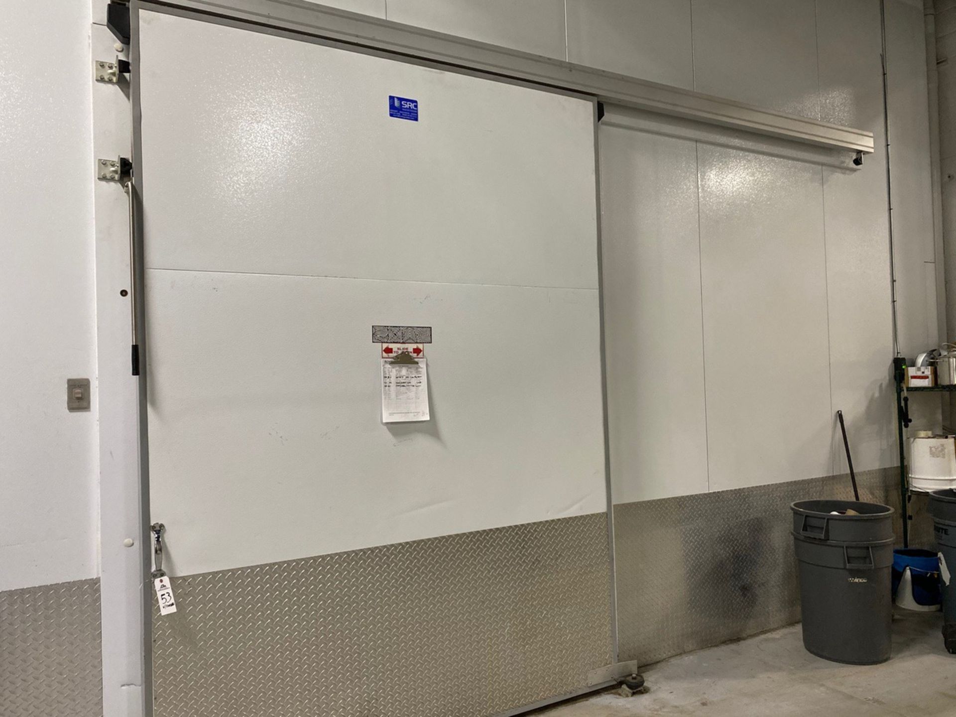 2015 SRC Walk-in Cooler, Approx Outside Dims: 30ft x 30ft x 17ft - Subj to Bulks | Rig Fee: $8500 - Image 5 of 11