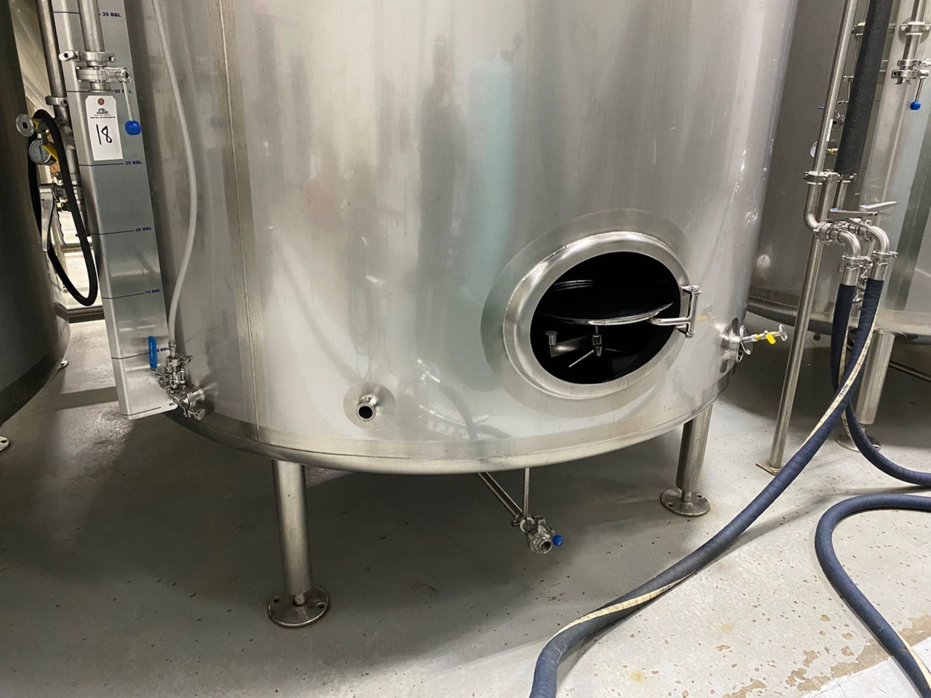 2015 Quality Tank 90 BBL Brite Tank, Center Outlet Dish Bo - Subj to Bulks | Rig Fee: $2500 Cradled - Image 3 of 9