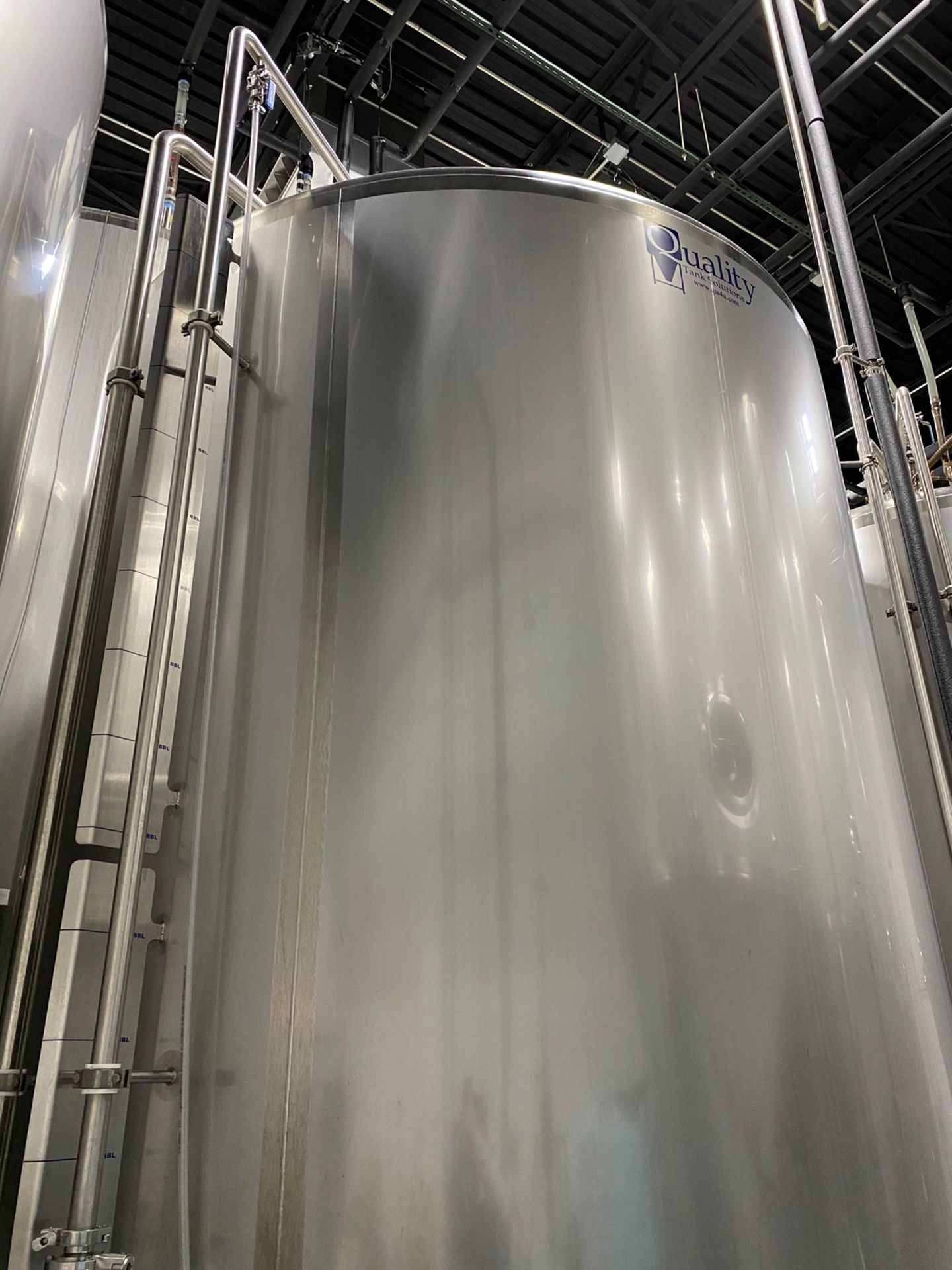 2015 Quality Tank 90 BBL Brite Tank, Center Outlet Dish Bo - Subj to Bulks | Rig Fee: $2500 Cradled - Image 4 of 9