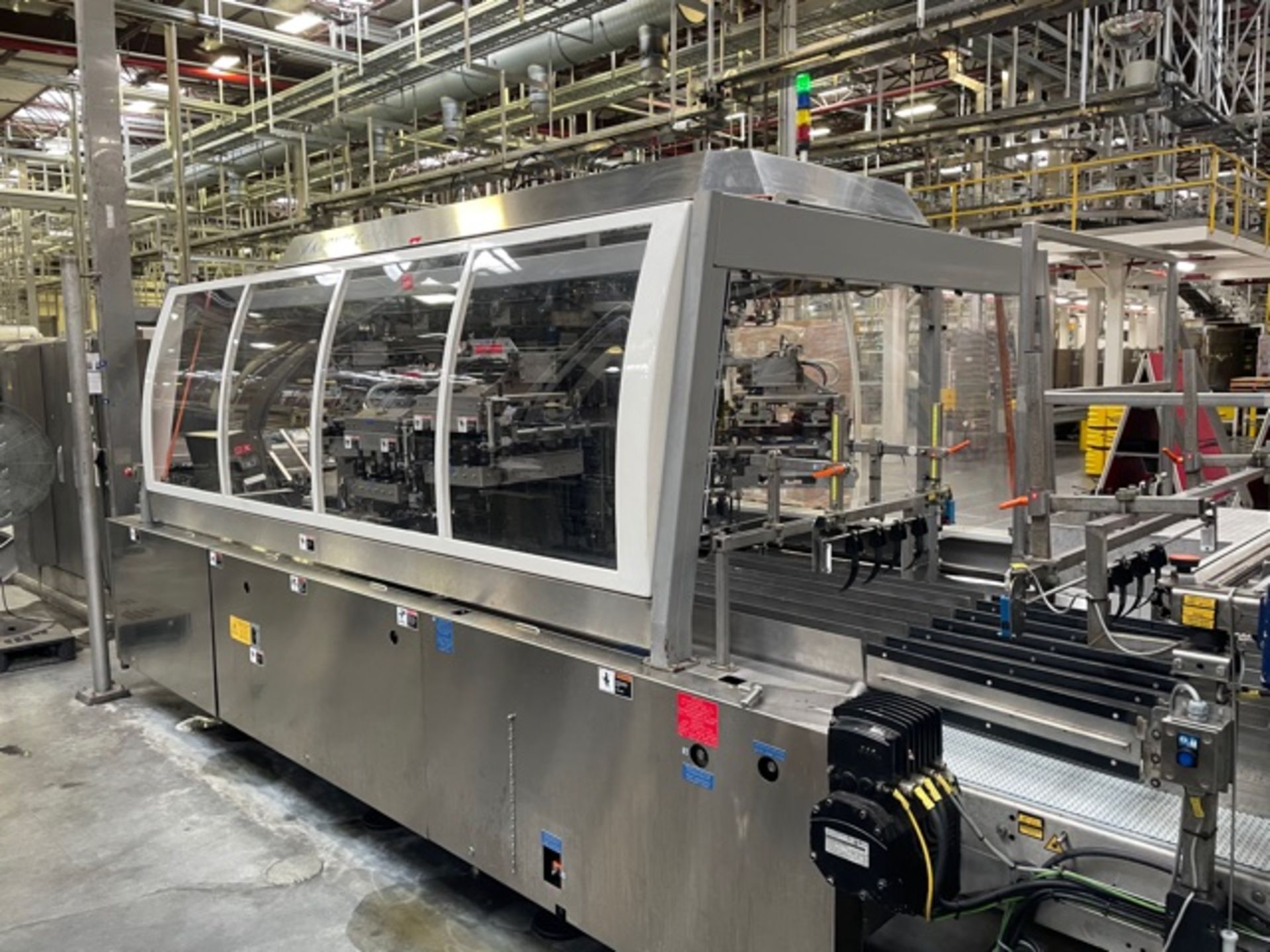 2015 Krones Contipack Continuous Motion Case Packer, S/N: KR64208, Last running | Reqd Rig Fee $1450