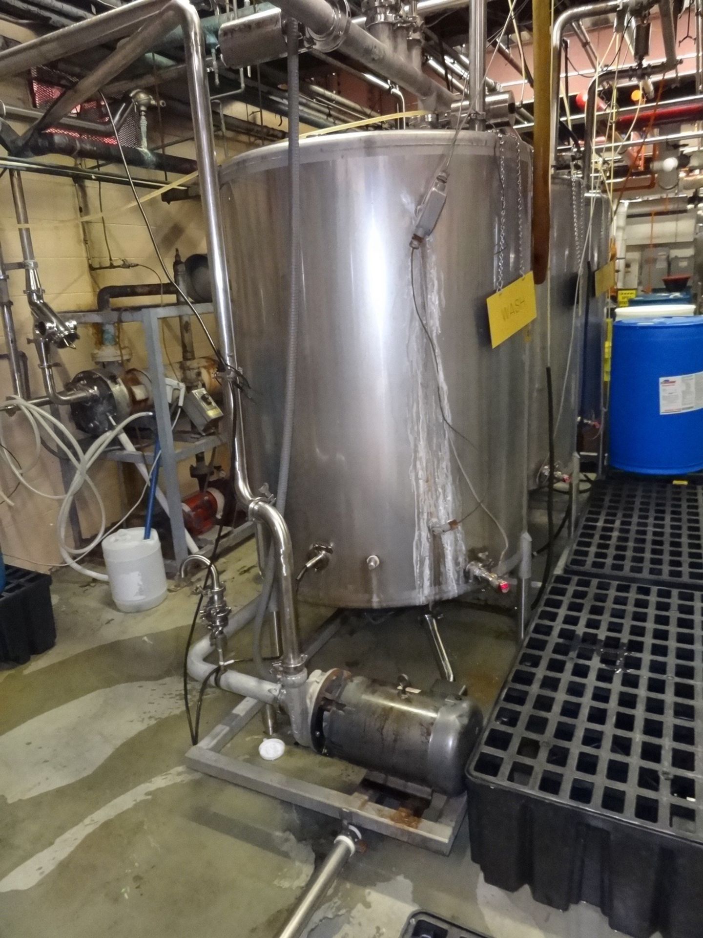 Cherry-Burrell 3-Tank 300 Gallon CIP System (300 Gal ea), Additional Info: 3'-6 | Reqd Rig Fee $550 - Image 2 of 5