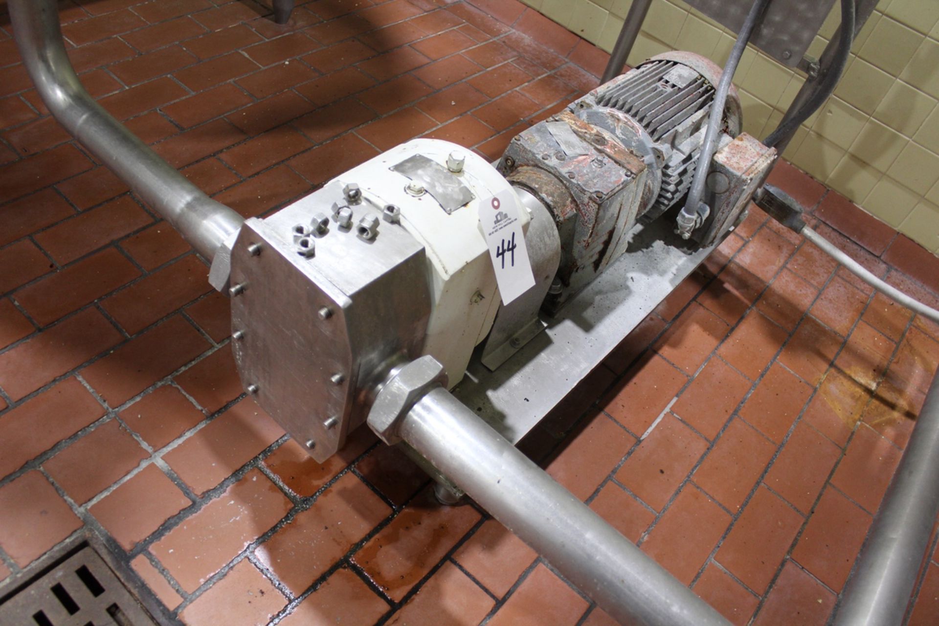 Crepaco 10 HP Positive Displacement Pump, M# R6BS | Rig Fee $200