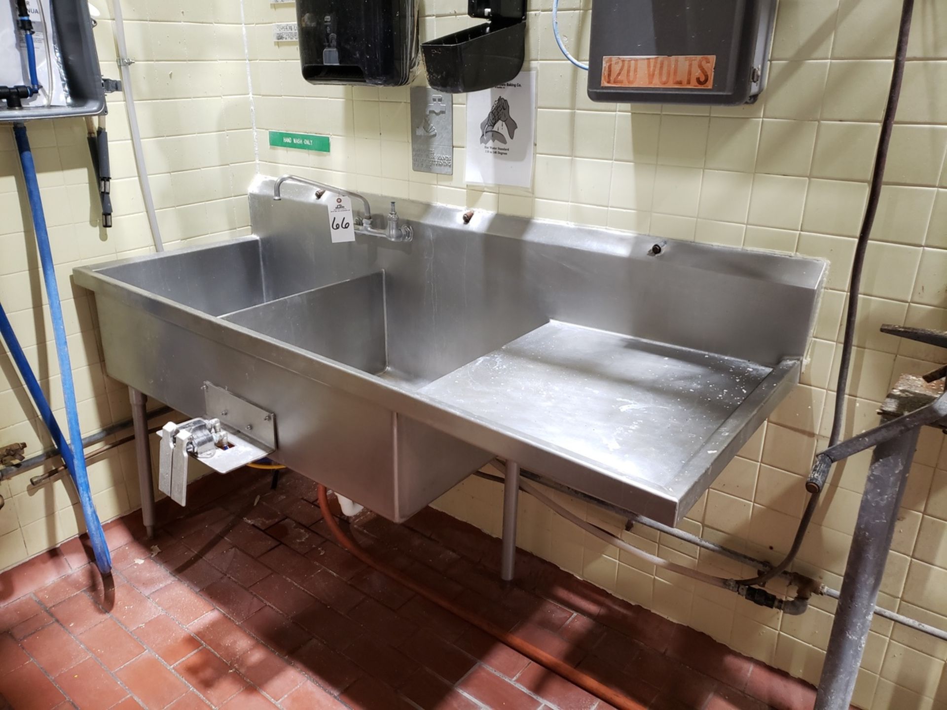 Stainless Steel Double Basin Sink | Rig Fee $50