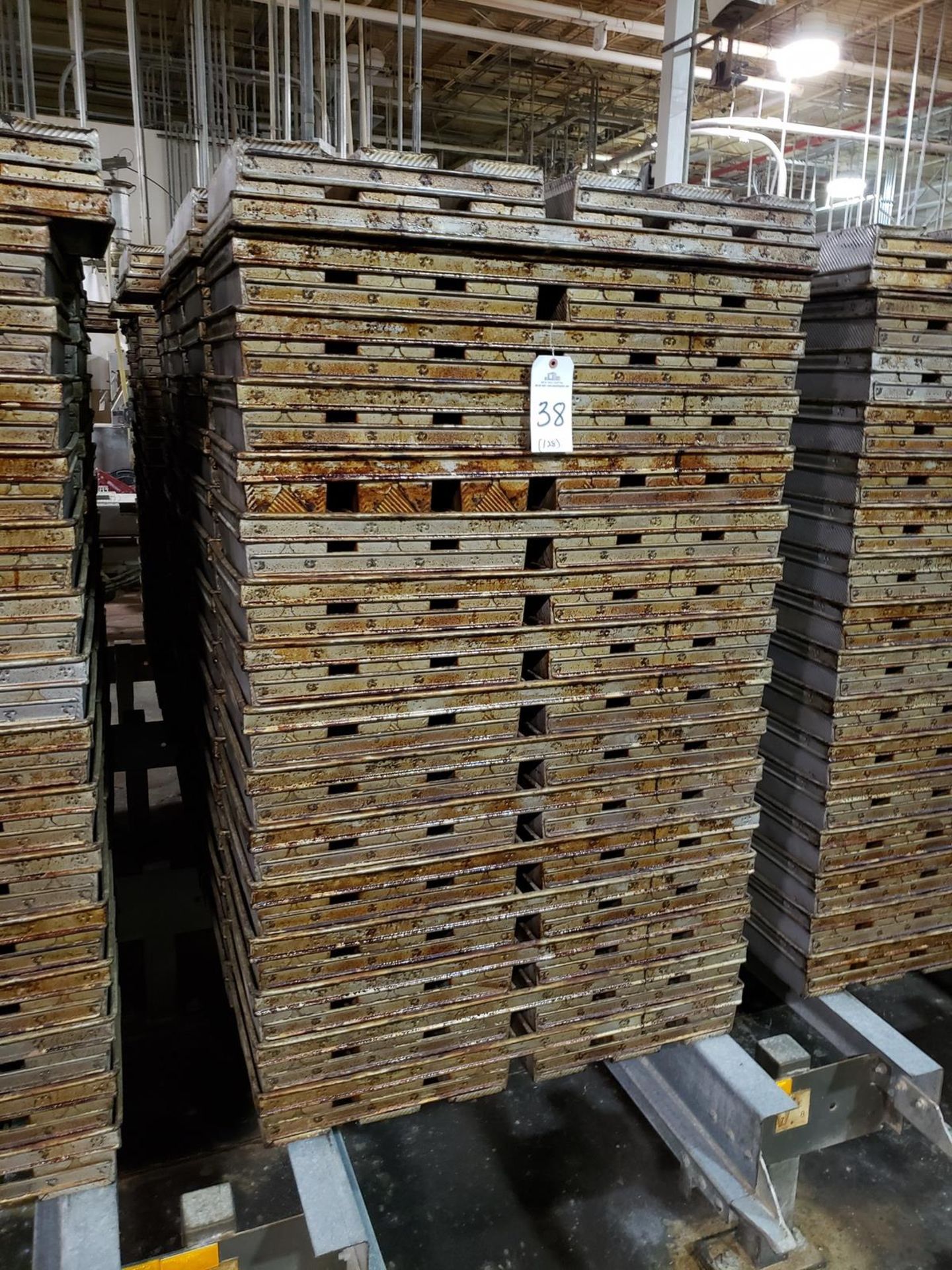 Lot of (128) Baking Pans | Rig Fee $100
