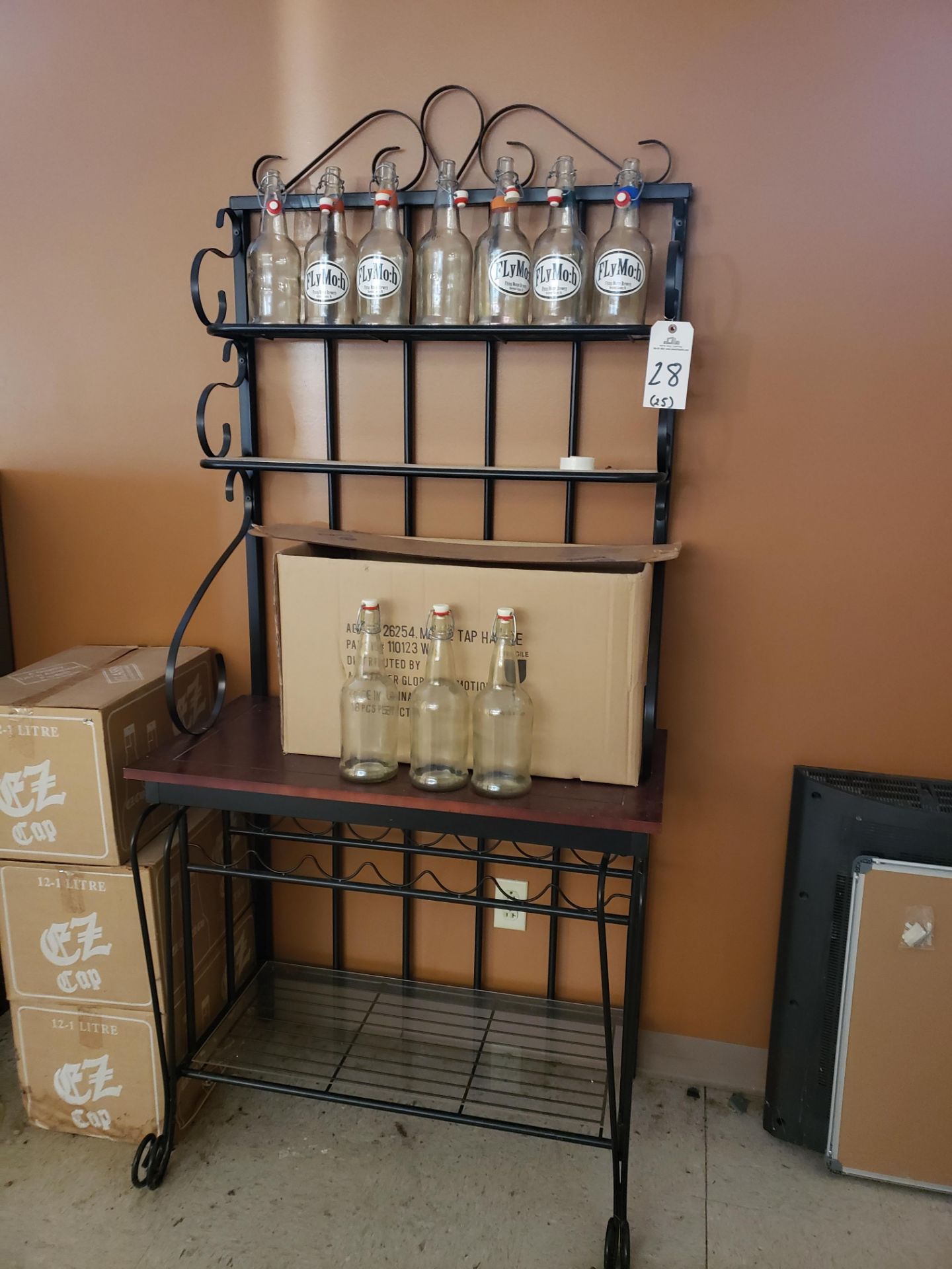 Lot of (25) Growlers | Rig Fee: Hand Carry or Contact Rigger