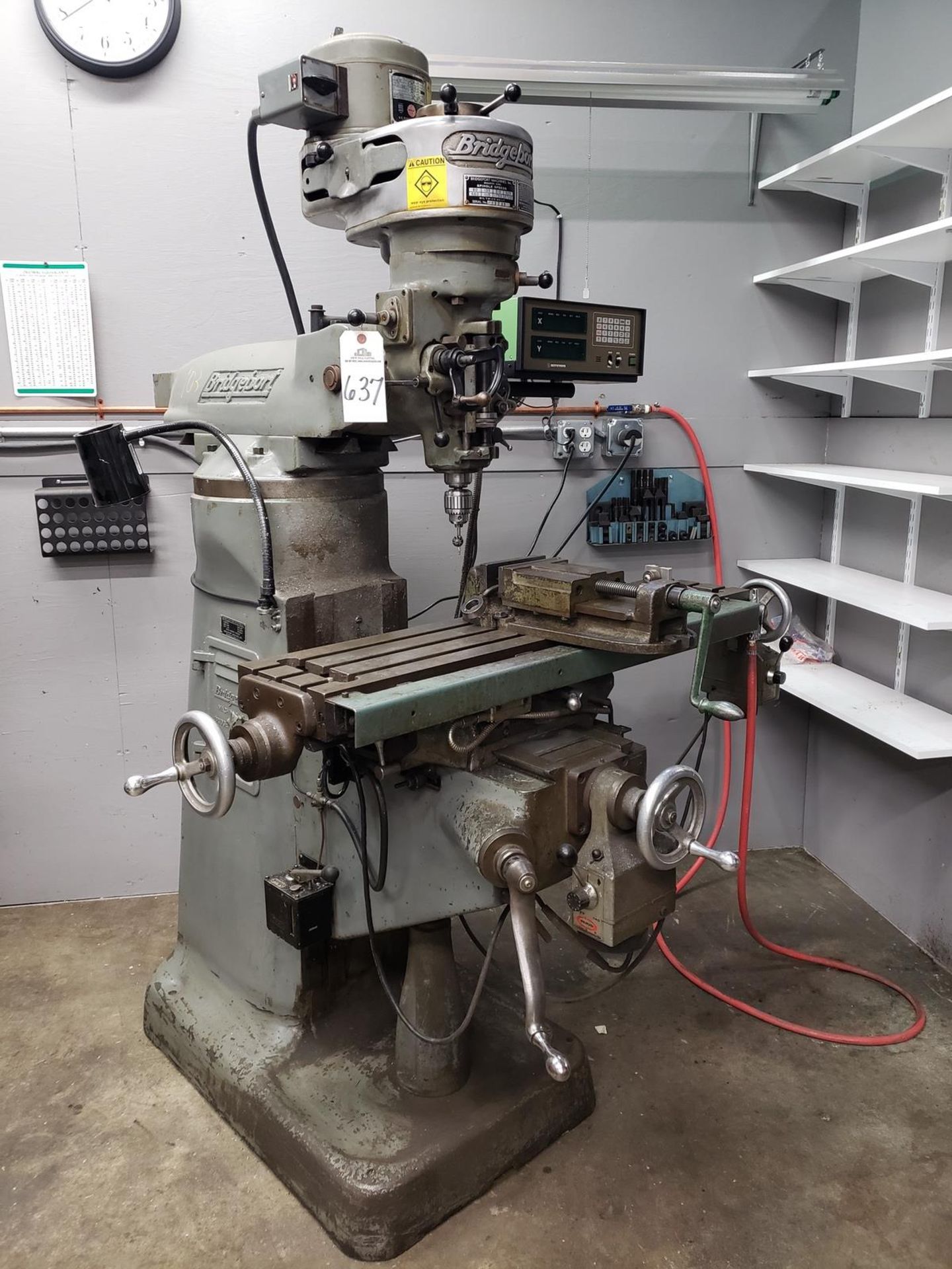 BRIDGEPORT VERTICAL MILL, DIGITAL CONTROL, S/N: J-95095 | Reqd Rig Fee: $800