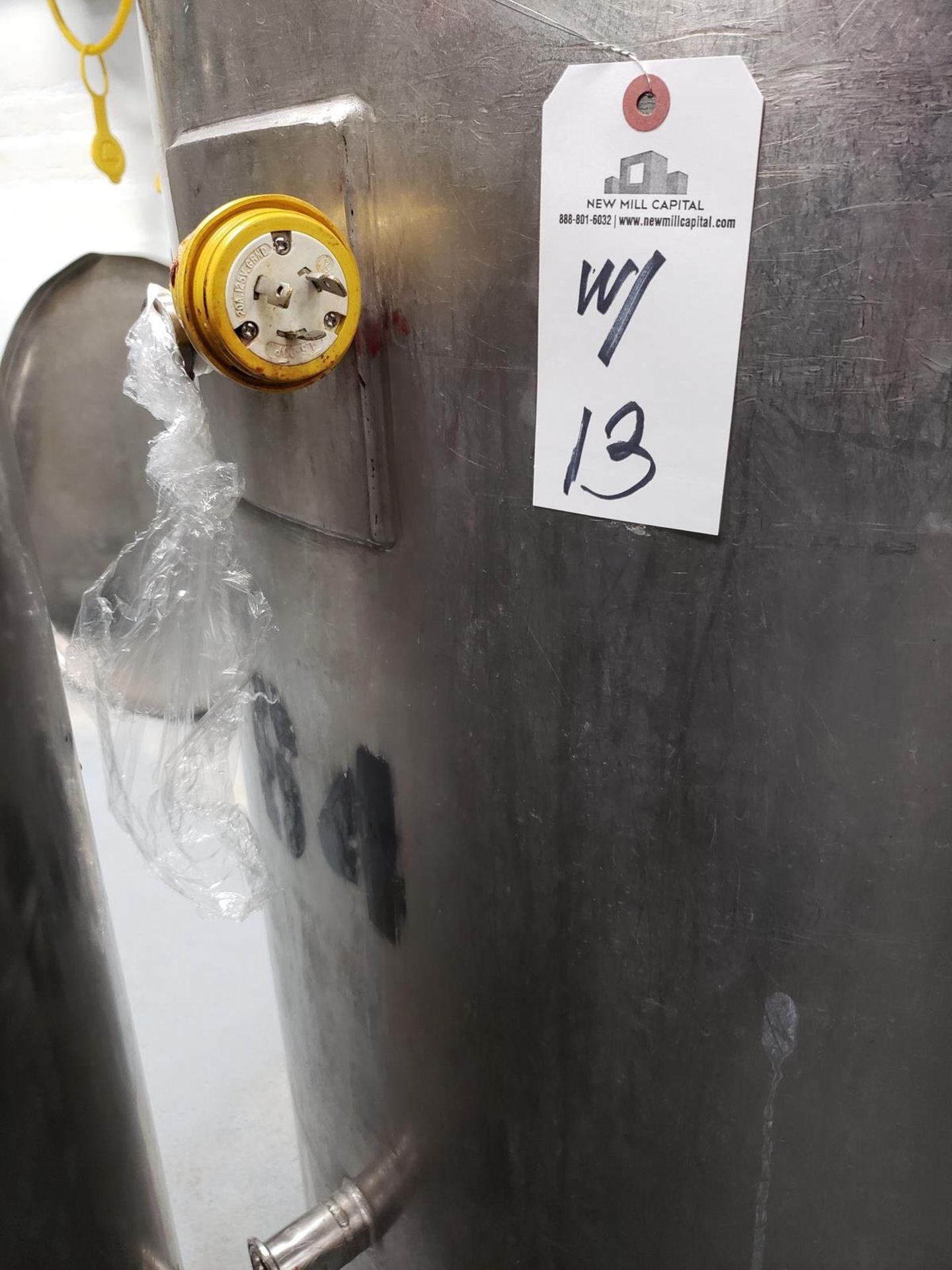 (2) 75-GALLON APPROX STAINLESS SELF CONTAINED HEATED TANKS, 31.5" ID X 20" SID | Reqd Rig Fee: $50 - Image 2 of 5