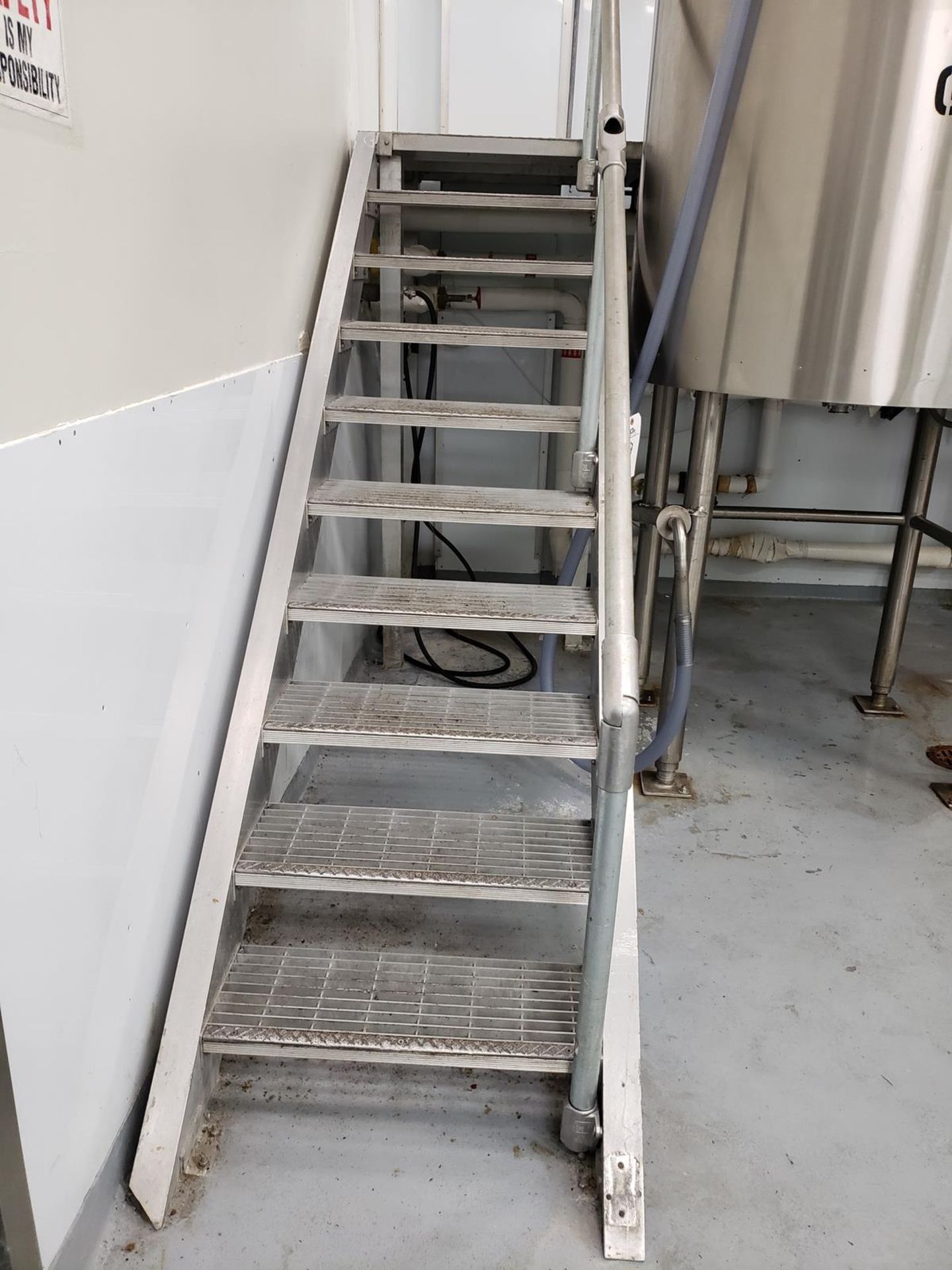 STAINLESS STEEL PLATFORM FOR TANK LOTS 4 & 5 - 4' X 22' X 81" TALL, WITH STEPS | Reqd Rig Fee: $400 - Image 2 of 4
