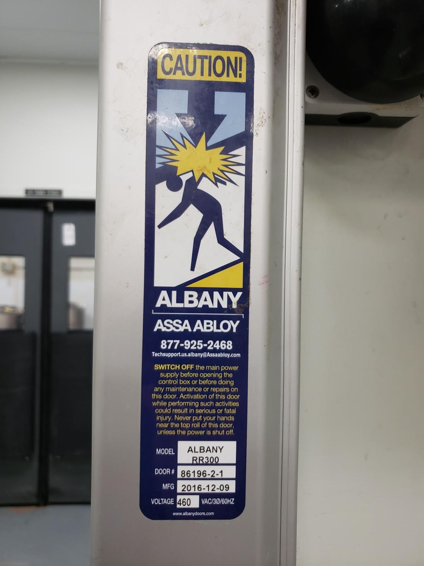 2016 ALBANY 72 x 84 AUTO ROLL-UP DOOR, MODEL RR300 | Reqd Rig Fee: $400 - Image 3 of 3