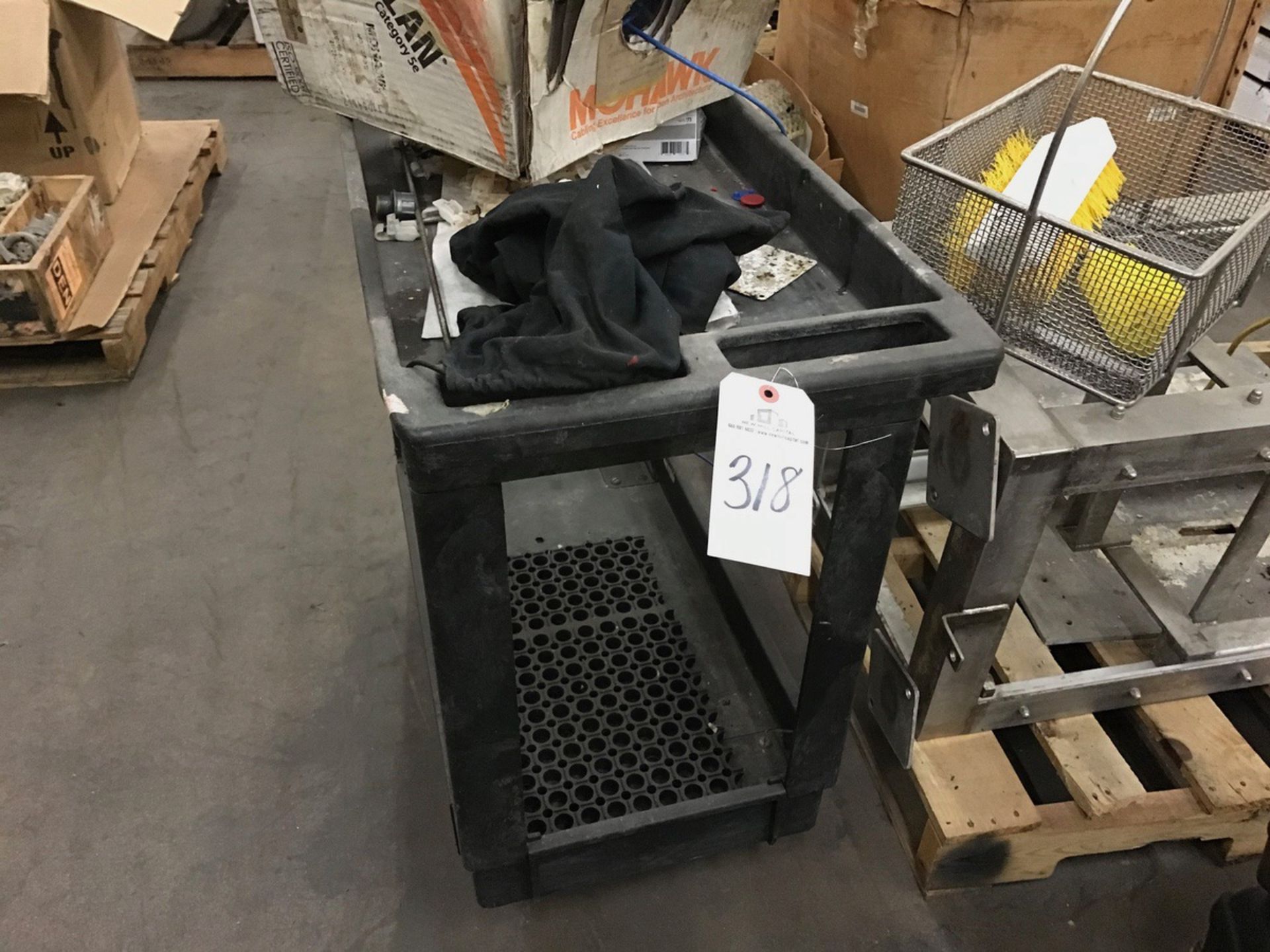(7) PALLETS WITH RUBBERMAID CART, COP BASKET, STAINLESS STEEL SINK, NEW TRANSFER HOS | Rig Fee $300