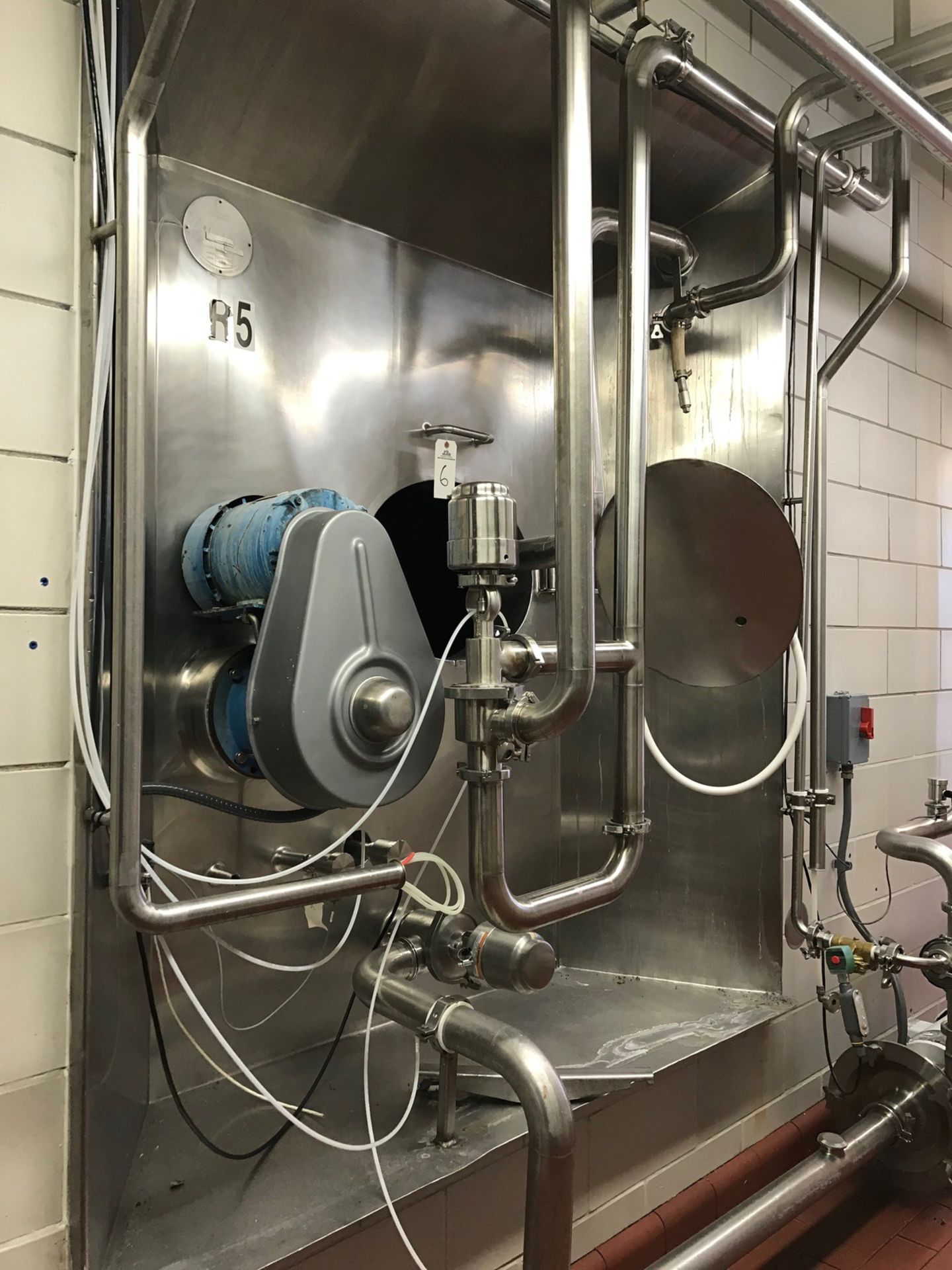 DAIRY CRAFT 15,000 GALLON SILO, GLYCOL JACKETED, HORIZONTAL AGITATION, VERTICAL AGIT | Rig Fee $5500