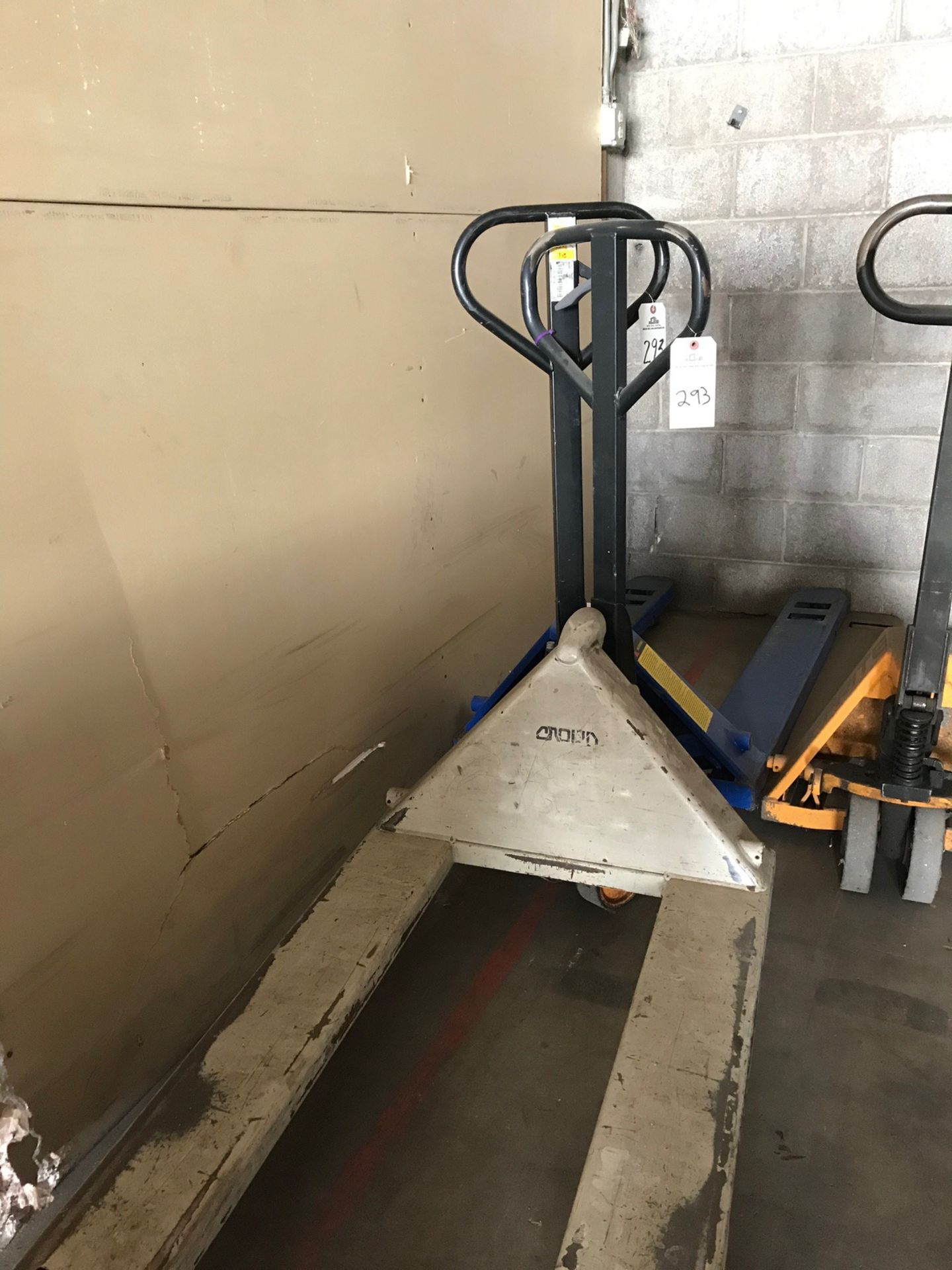 (2) PALLET JACKS | Rig Fee $50