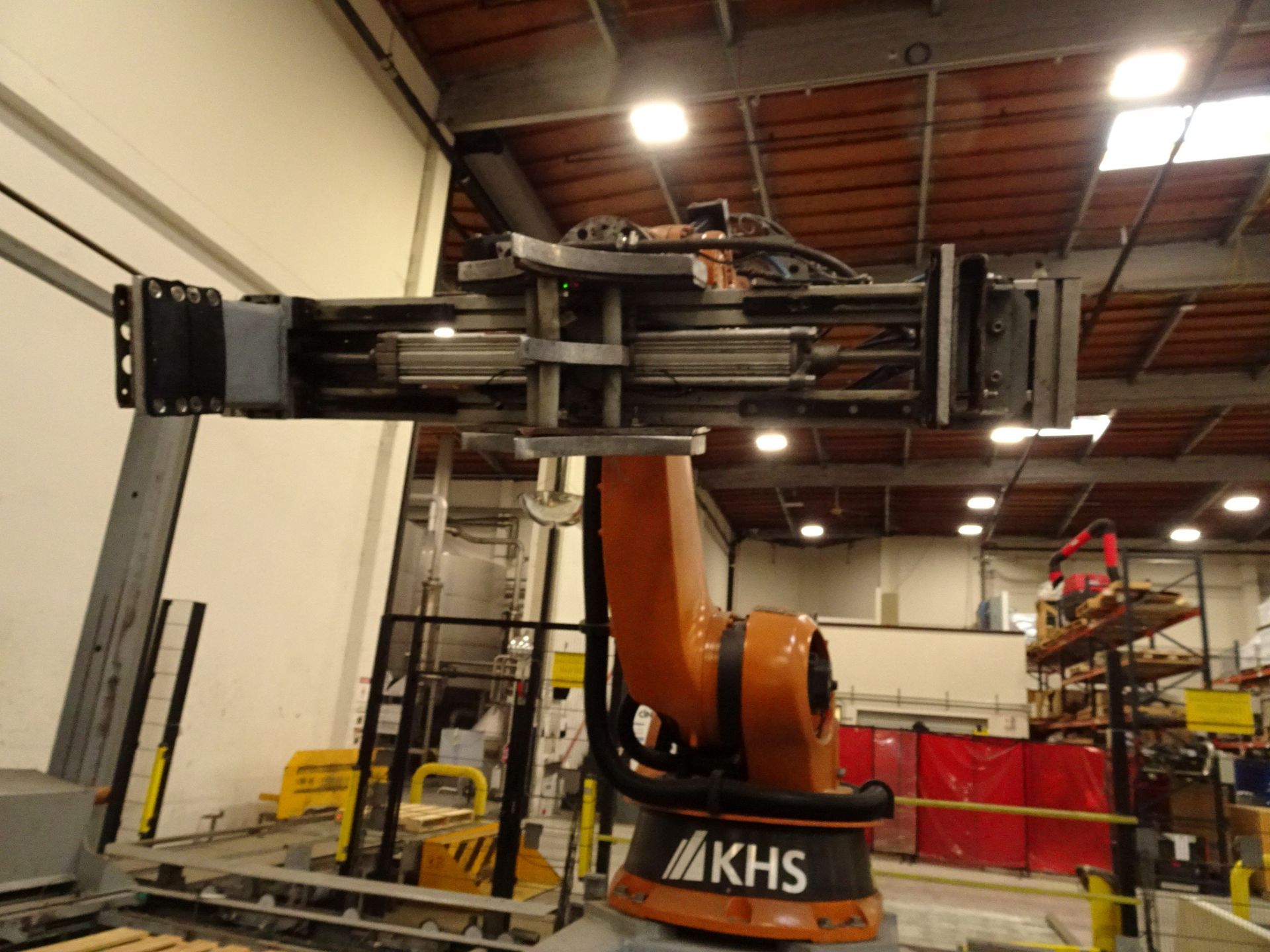 2006 Kuka/KHS Robot Palletizing Cell For Kegs, Palletizing Cell Setup For Destackin - Contact Rigger - Image 64 of 70